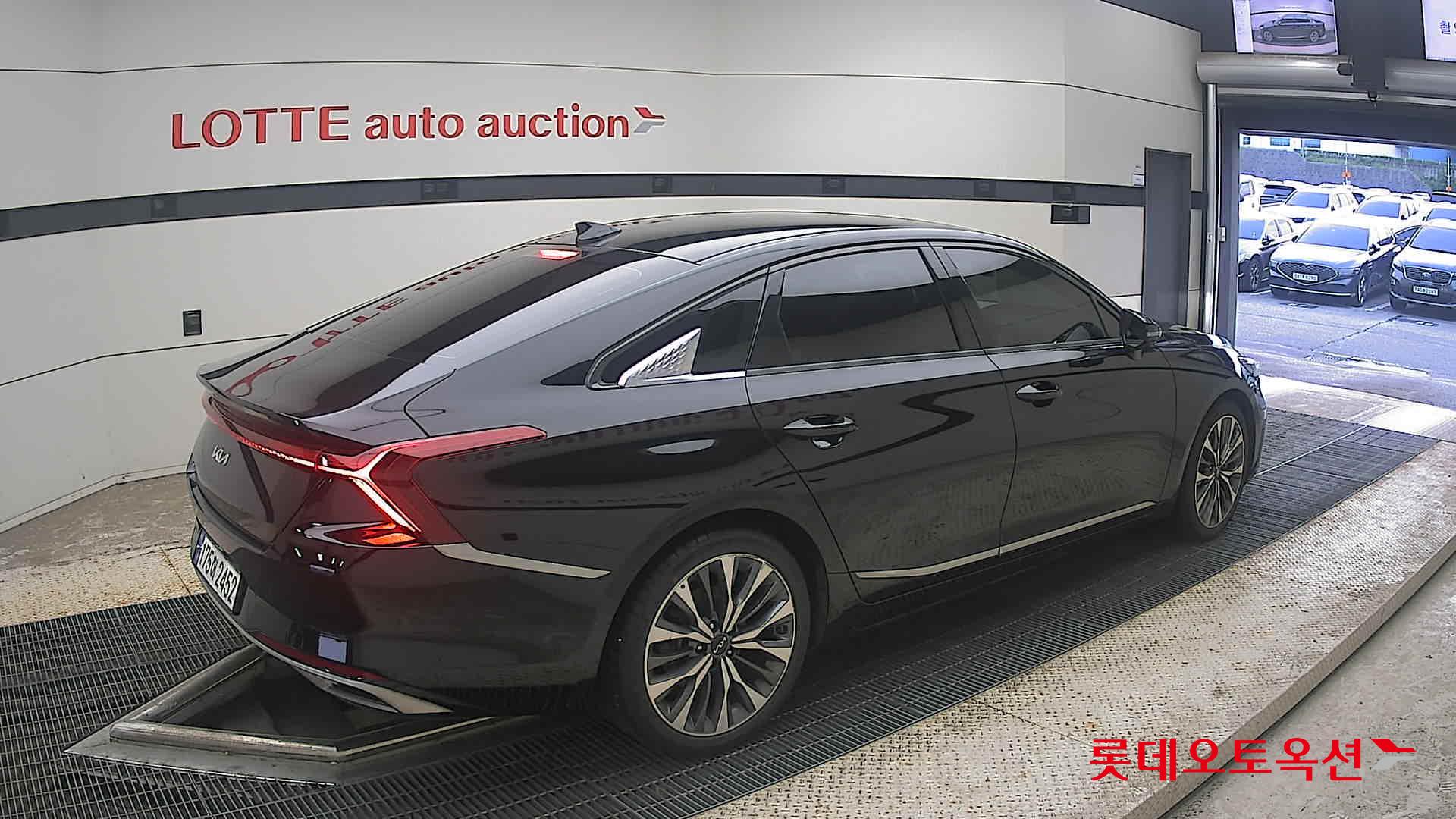 2023 - kia k8