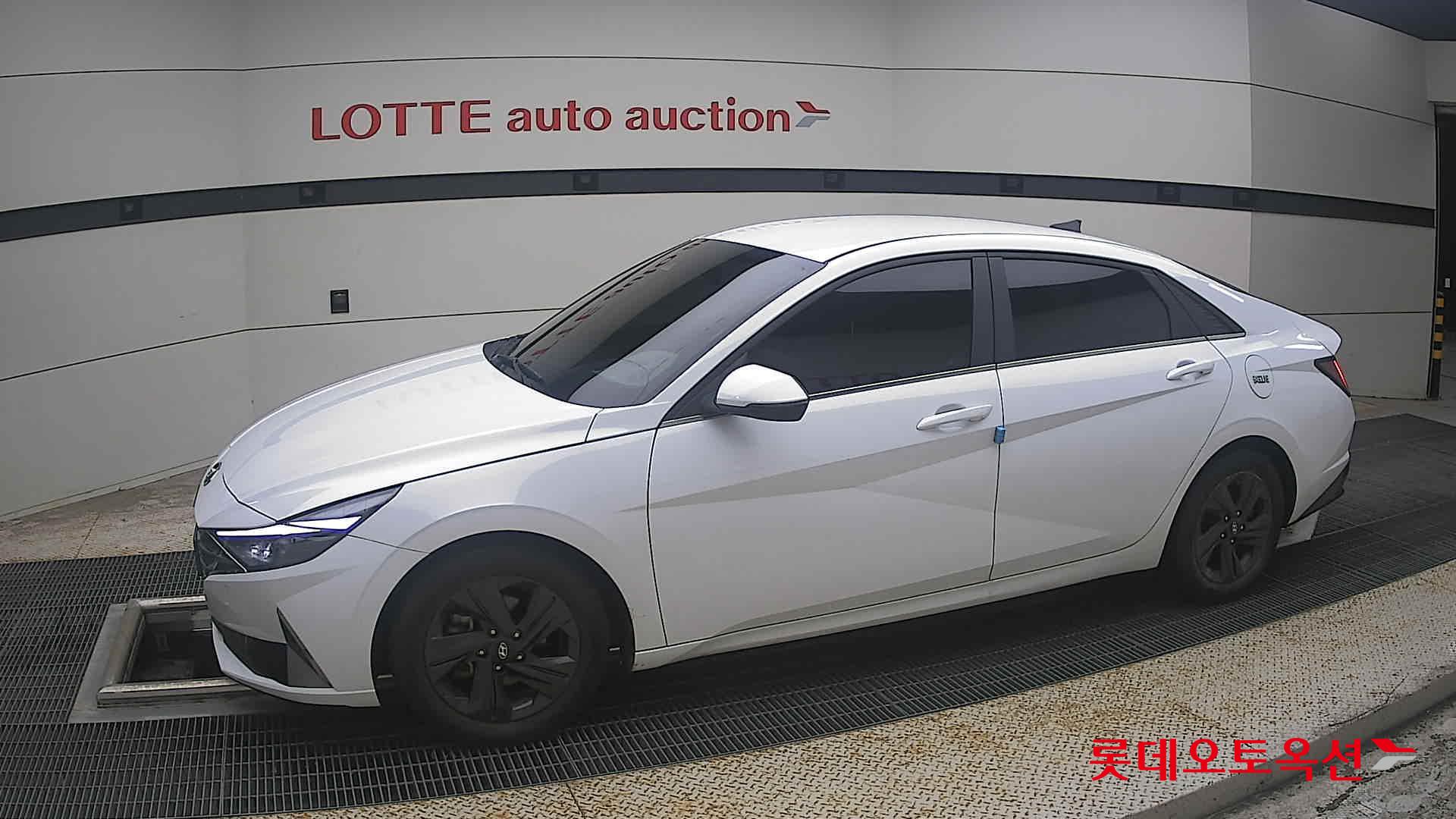 2021 - hyundai avante