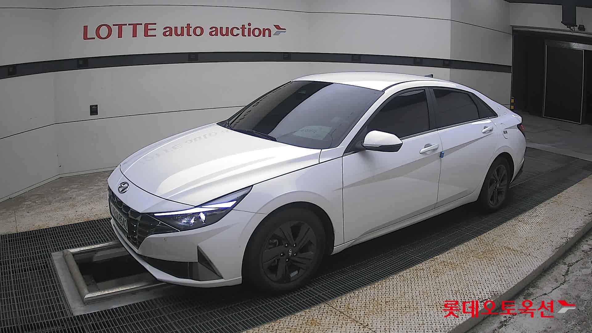 2021 - hyundai avante