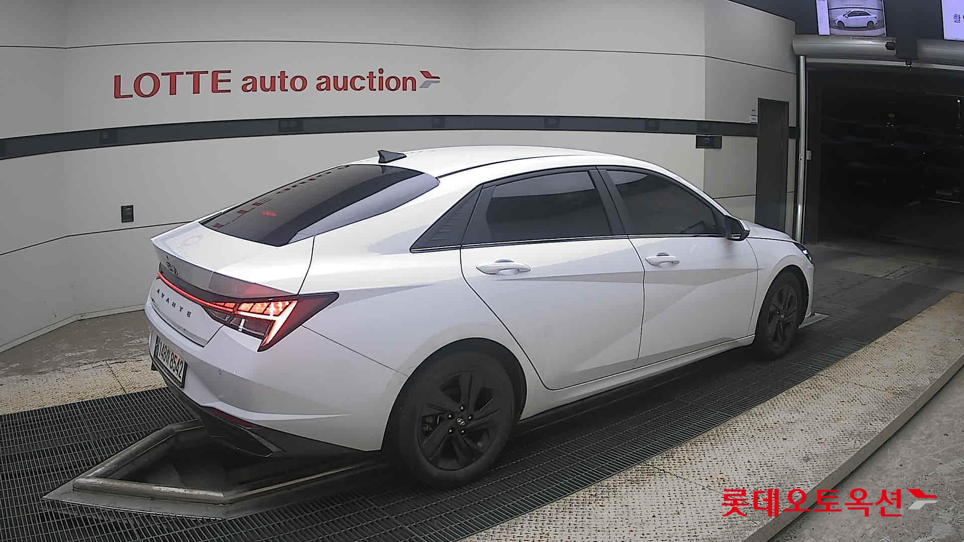 2021 - hyundai avante
