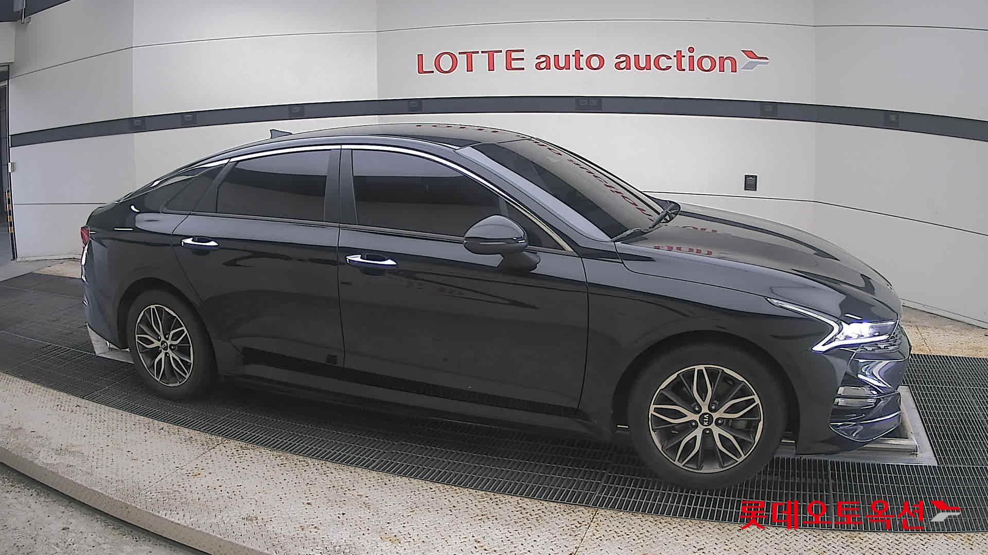2020 - kia k5
