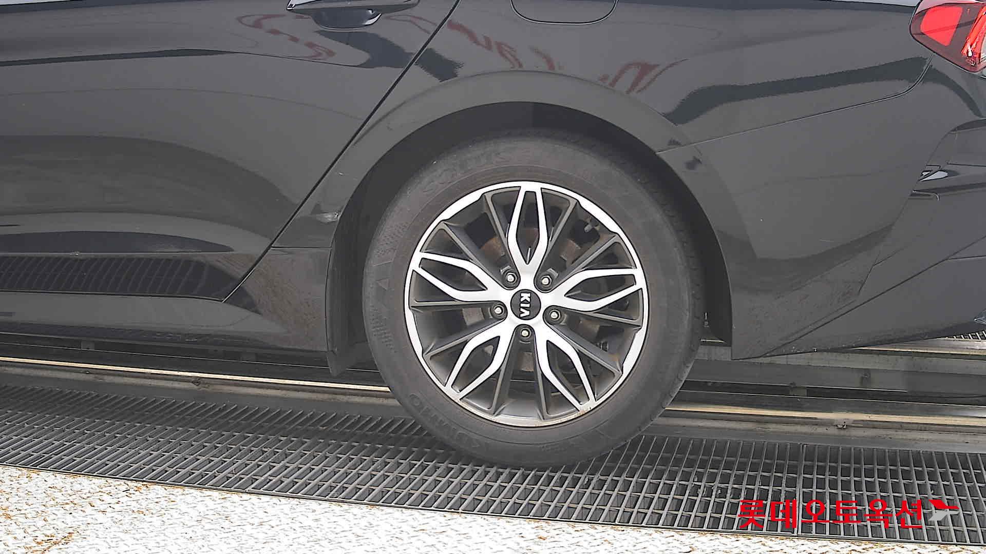 2020 - kia k5