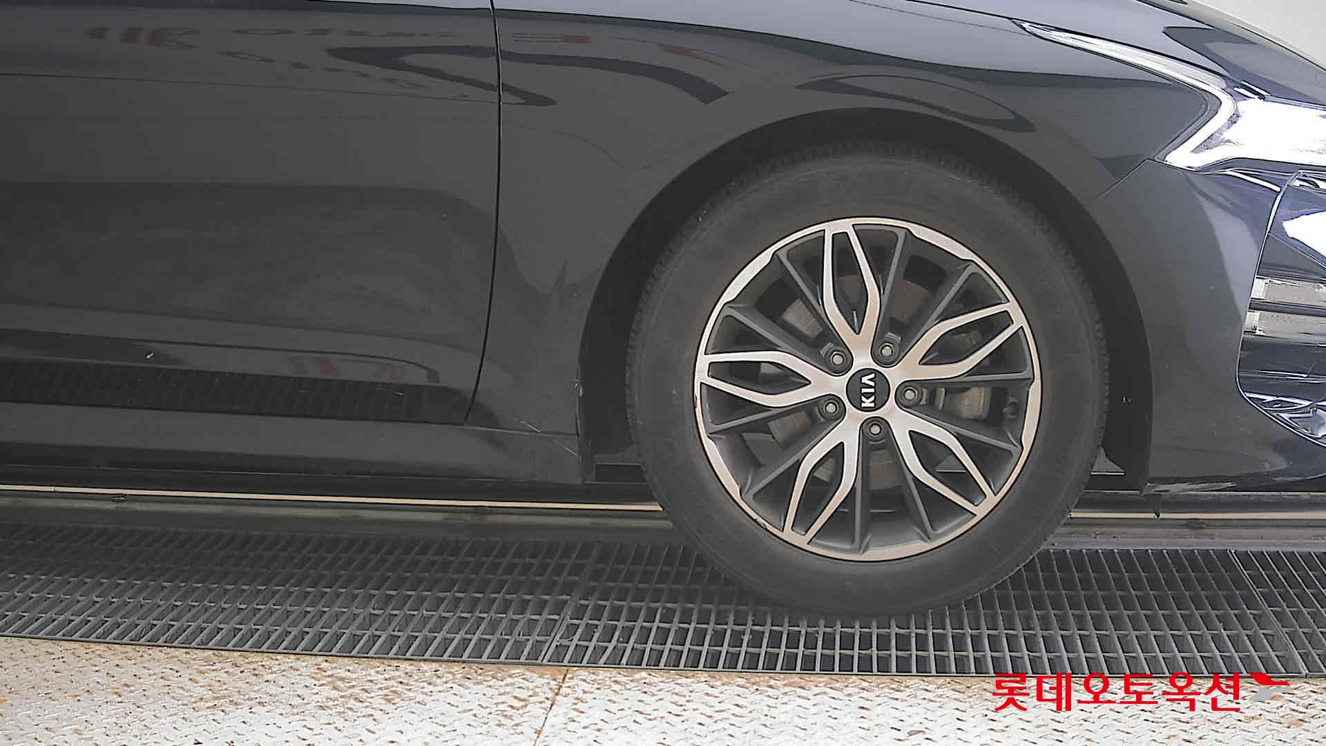 2020 - kia k5