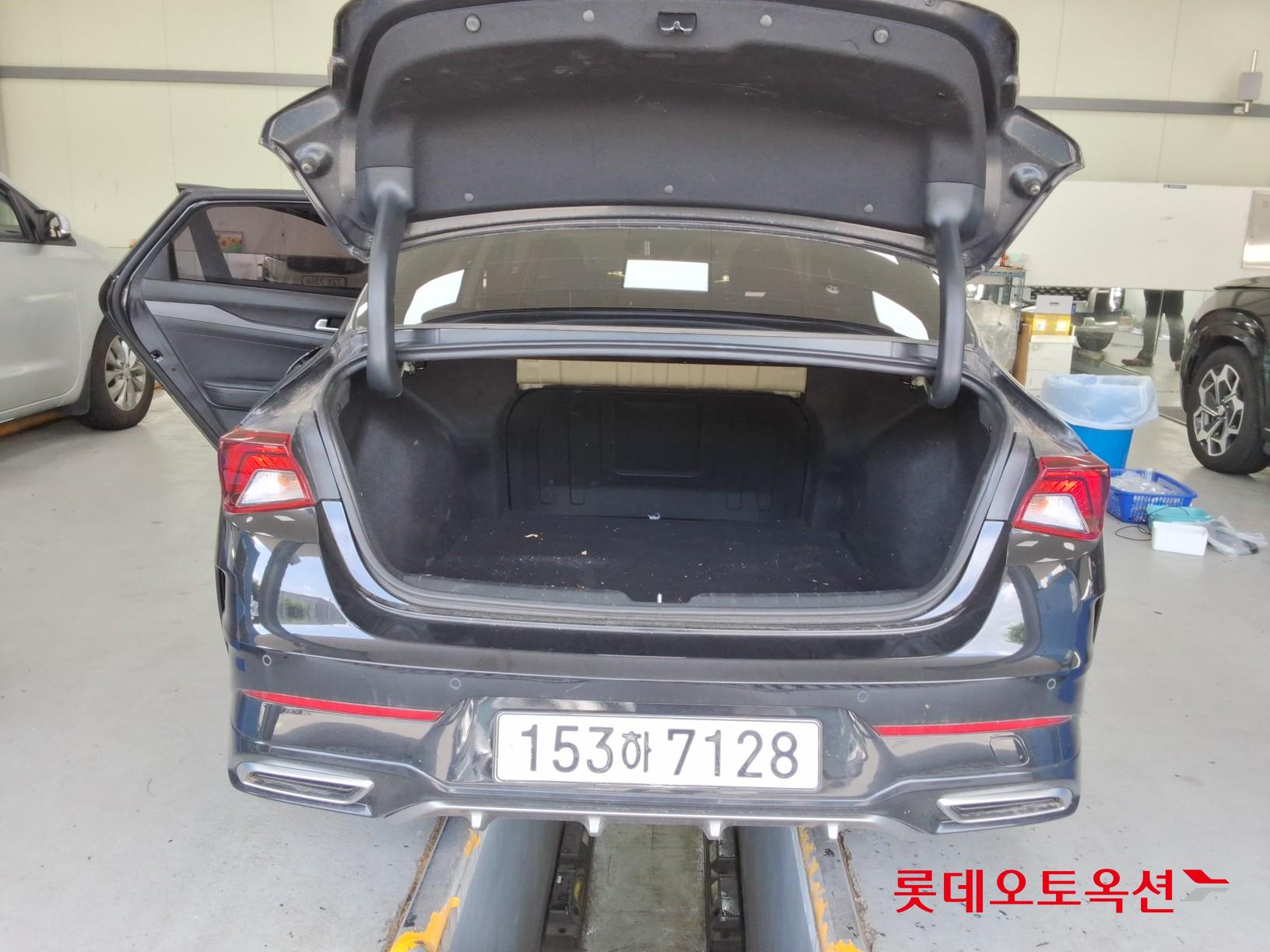 2020 - kia k5