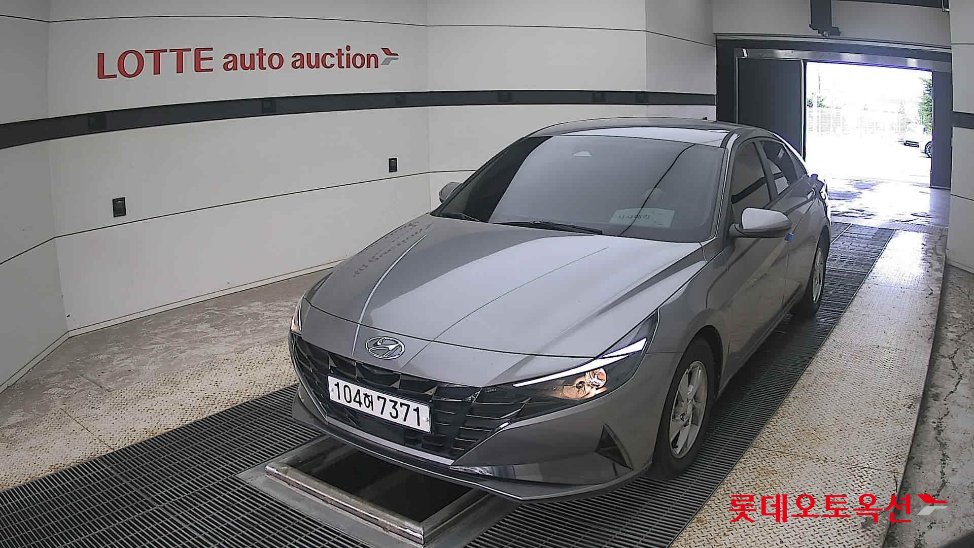 2021 - hyundai avante