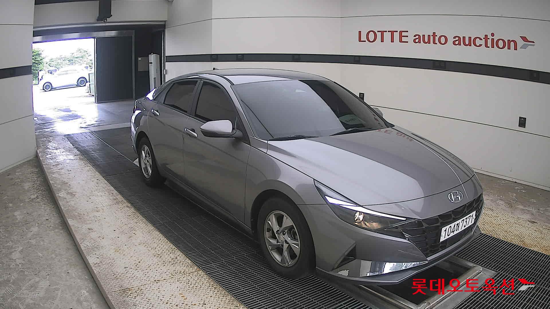 2021 - hyundai avante