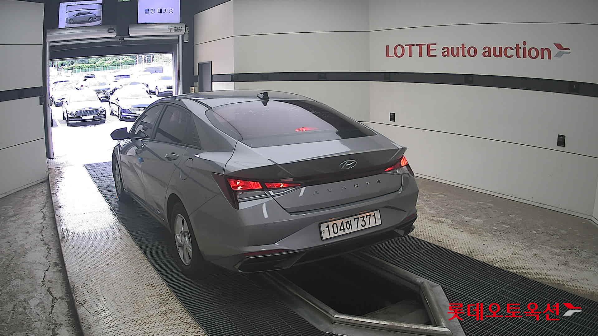 2021 - hyundai avante