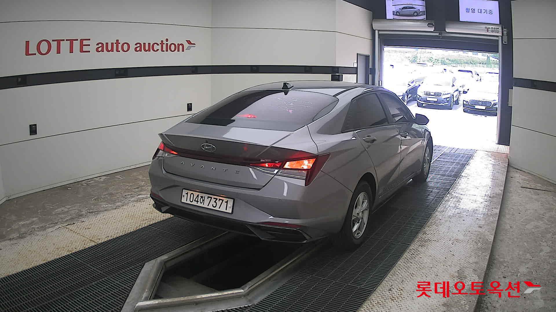 2021 - hyundai avante