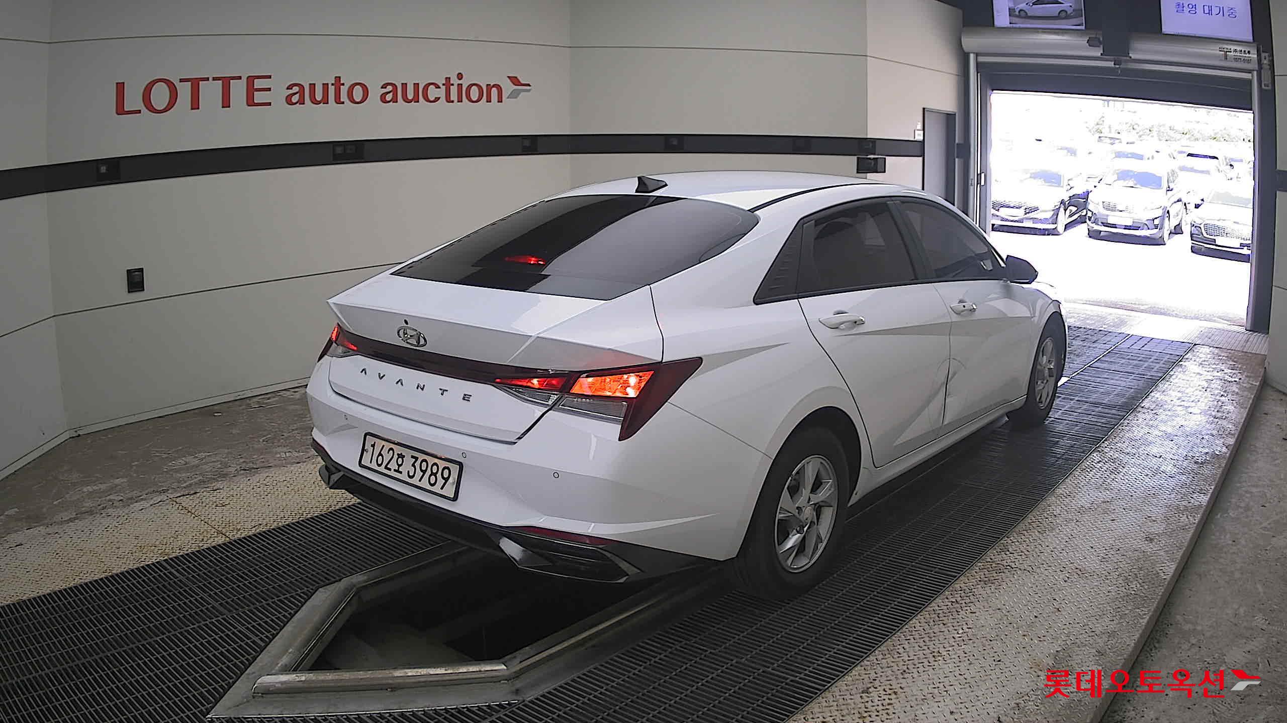 2021 - hyundai avante