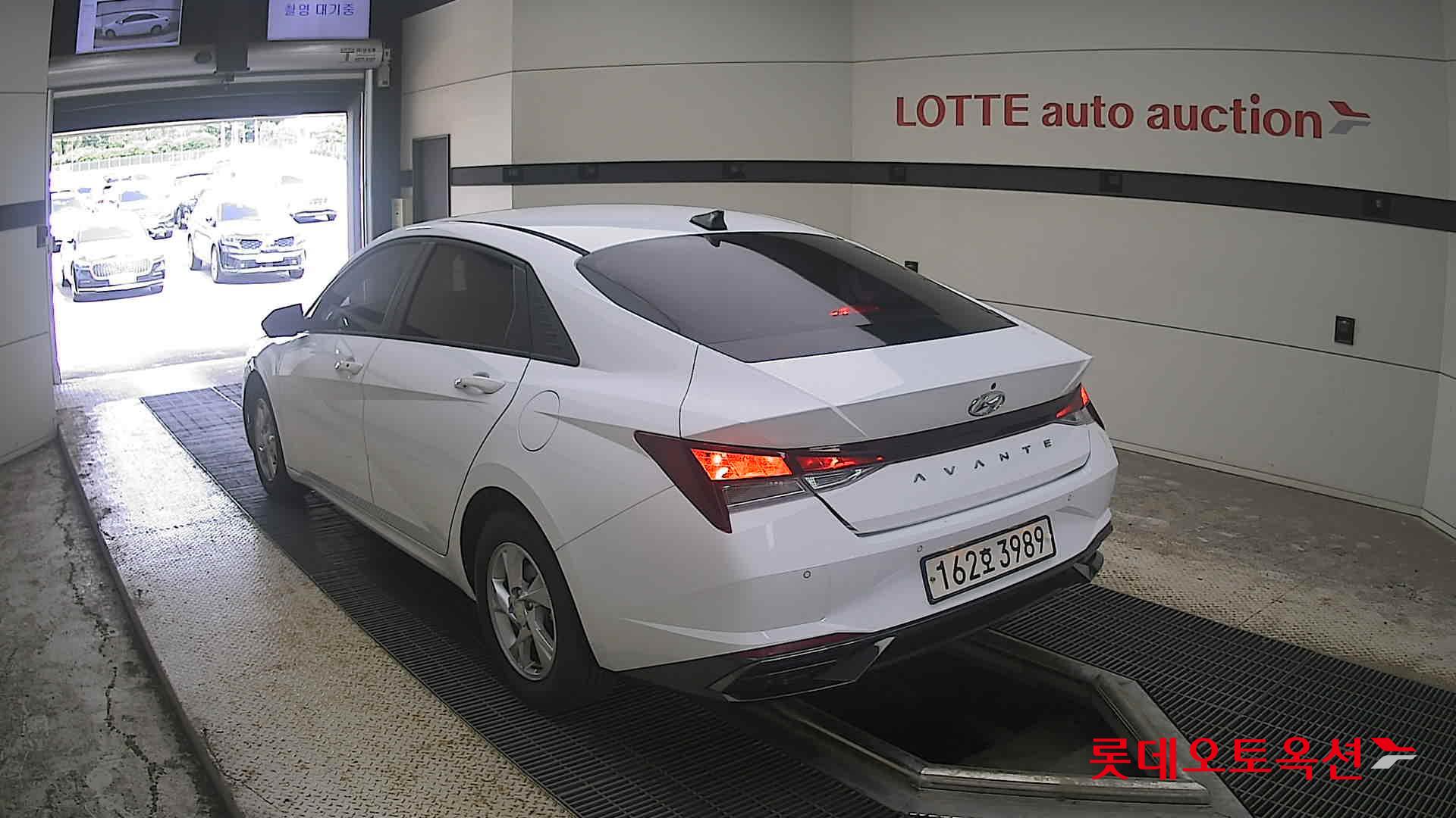 2021 - hyundai avante
