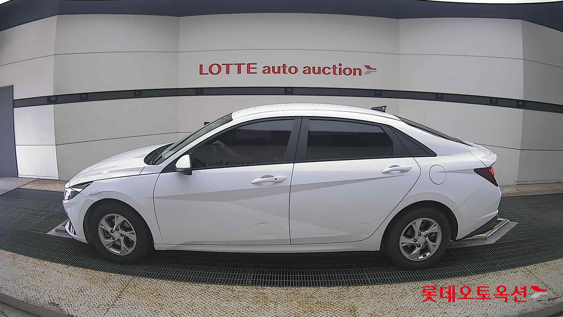 2021 - hyundai avante