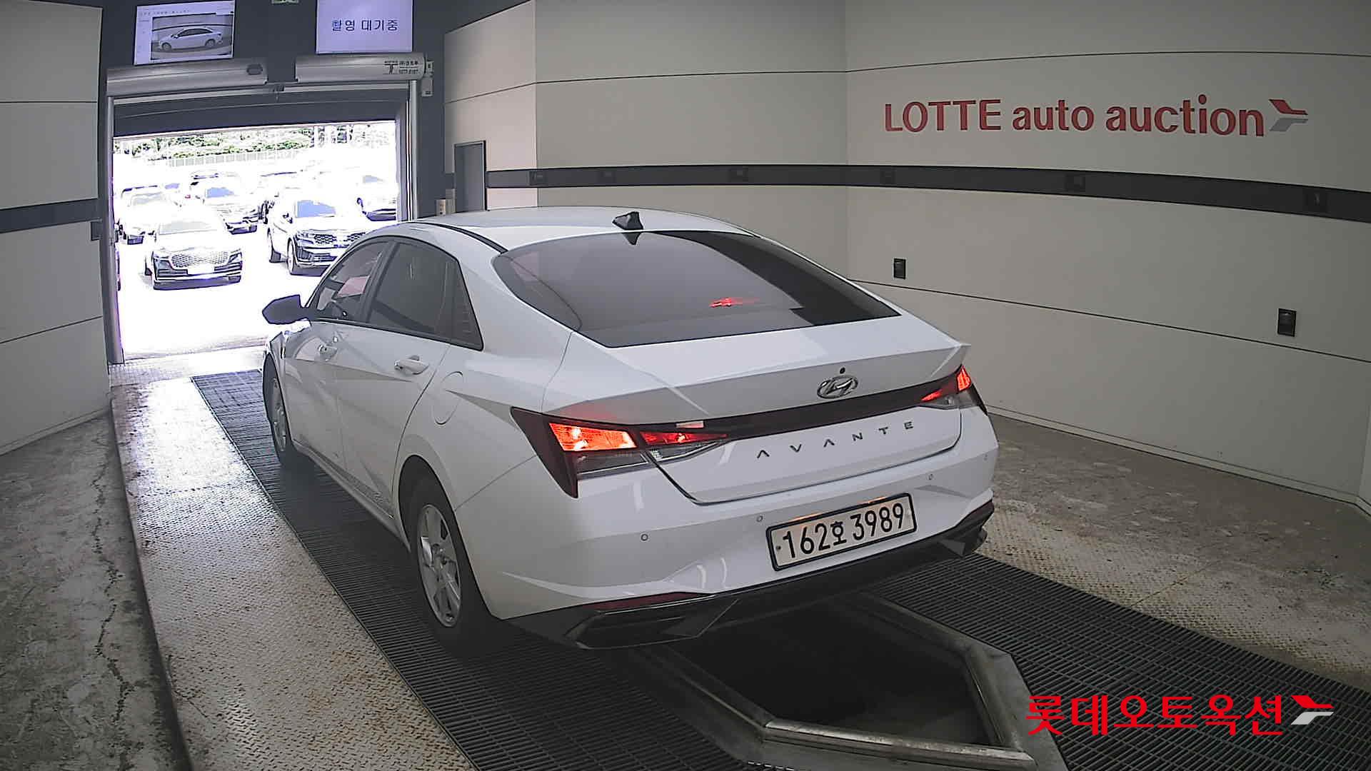 2021 - hyundai avante