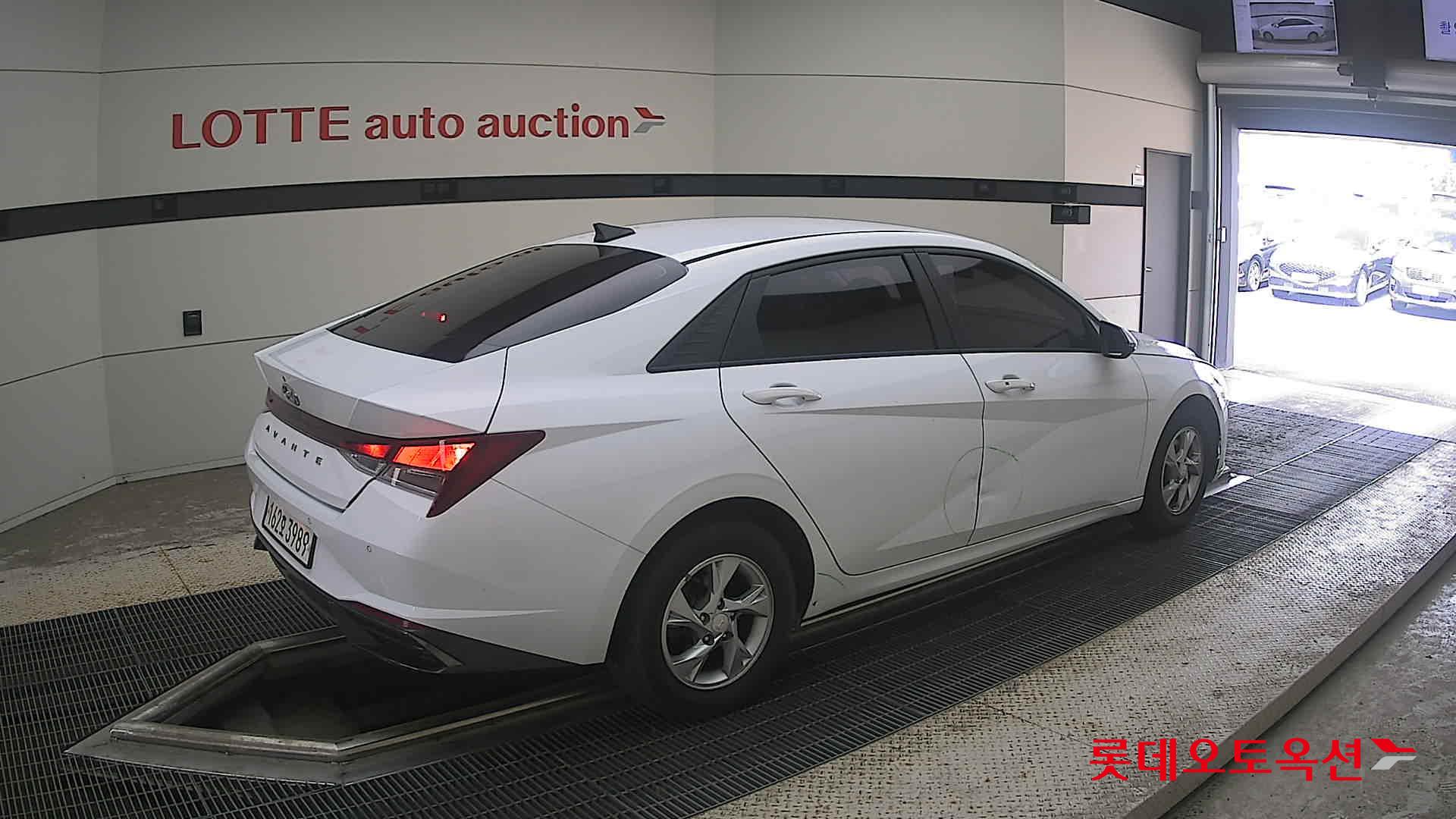 2021 - hyundai avante