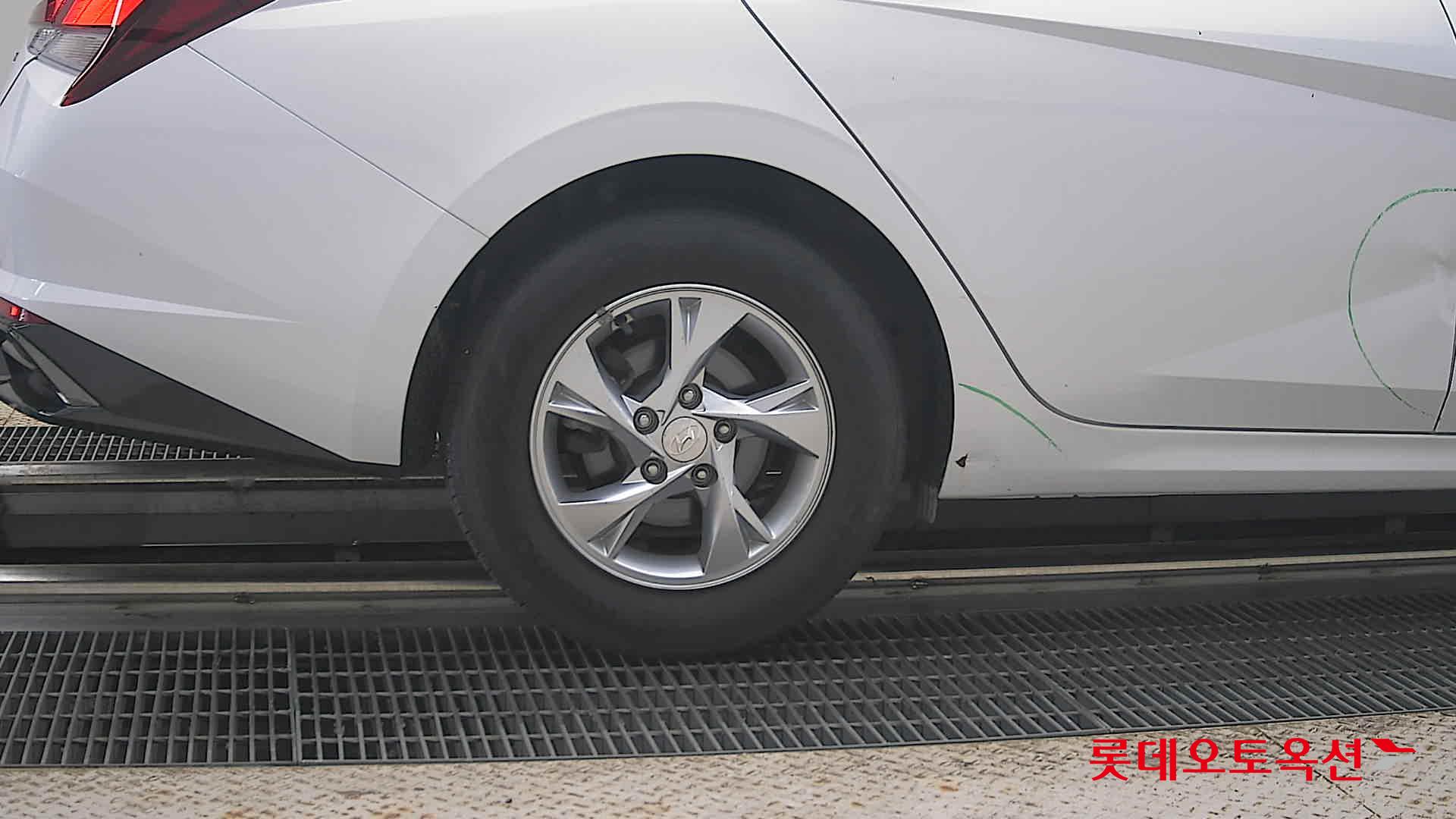 2021 - hyundai avante