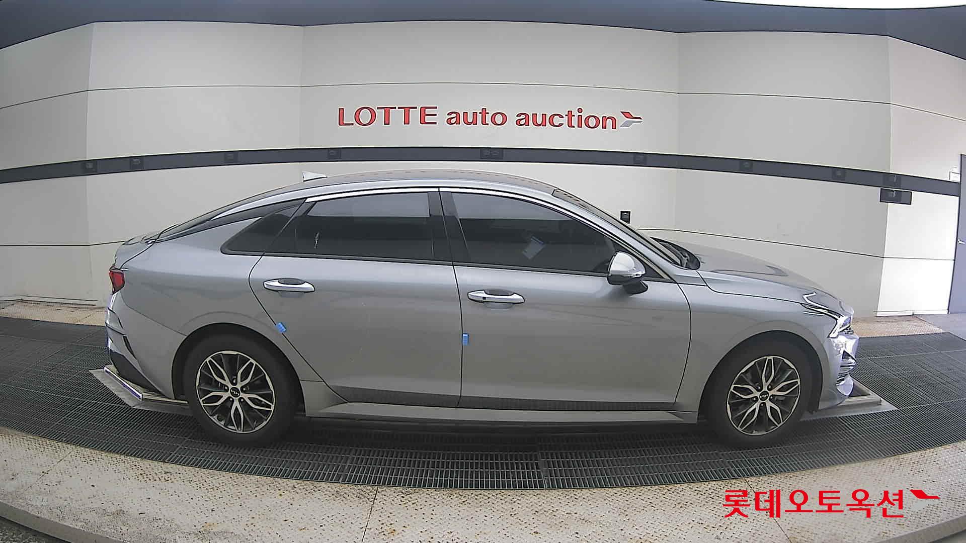 2023 - kia k5