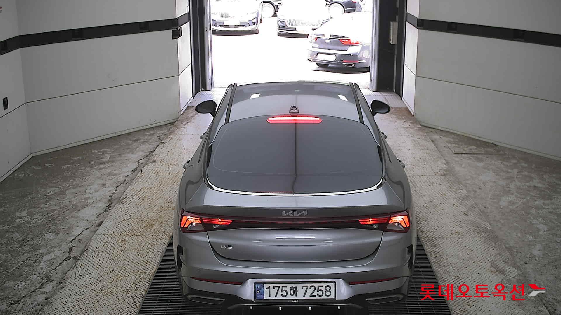 2023 - kia k5