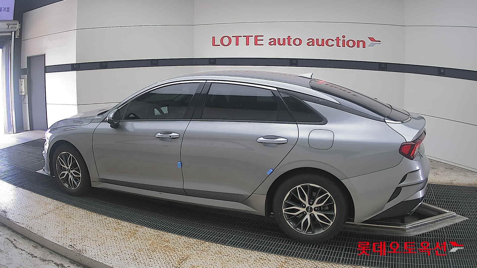 2023 - kia k5
