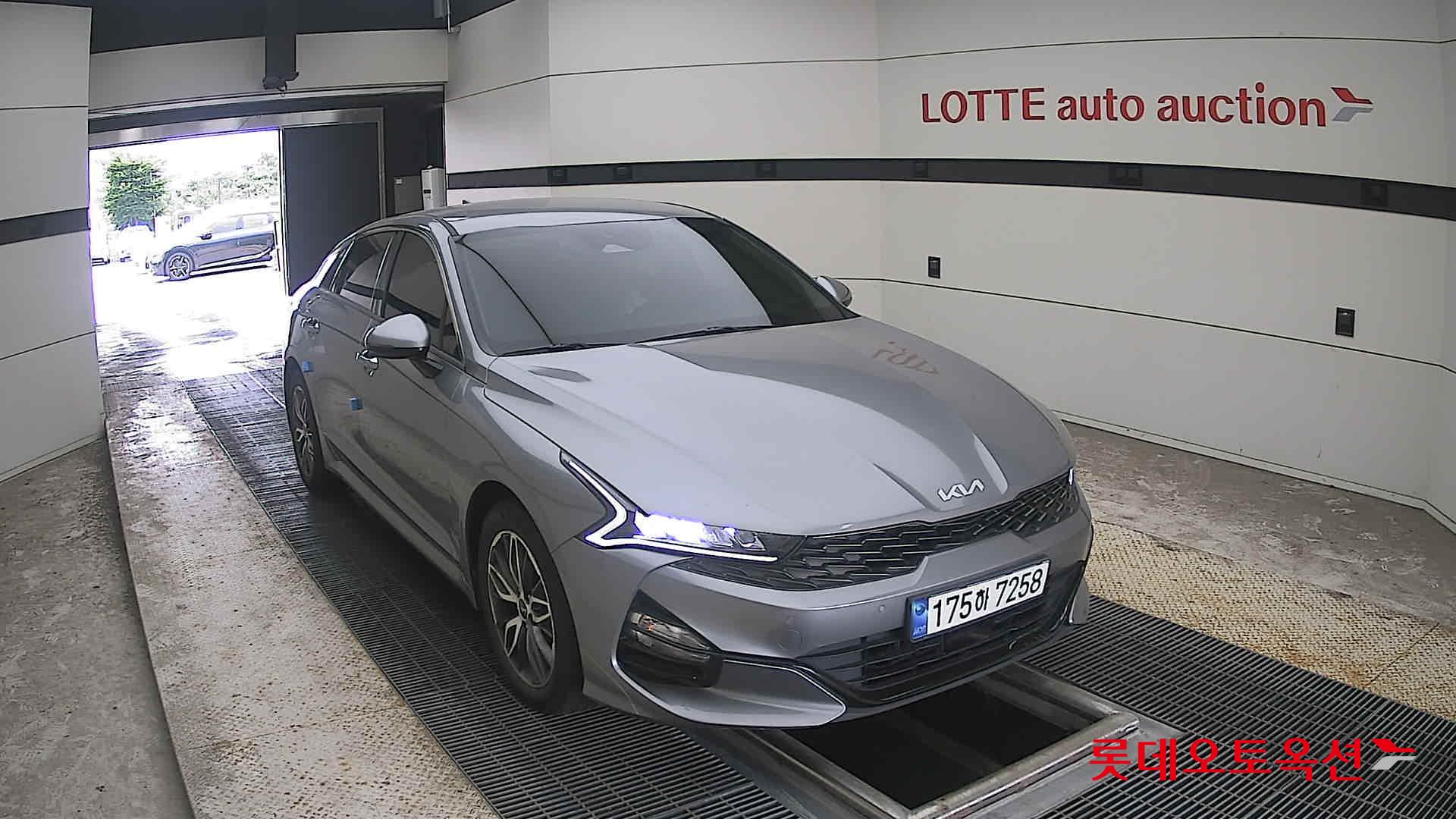 2023 - kia k5