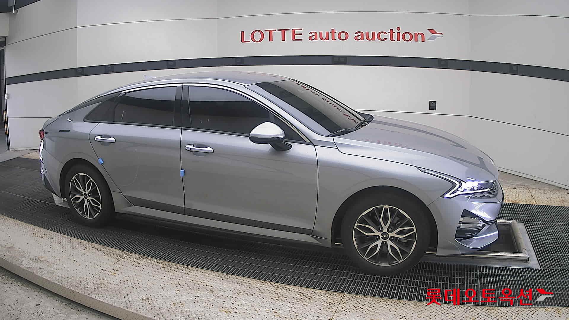 2023 - kia k5