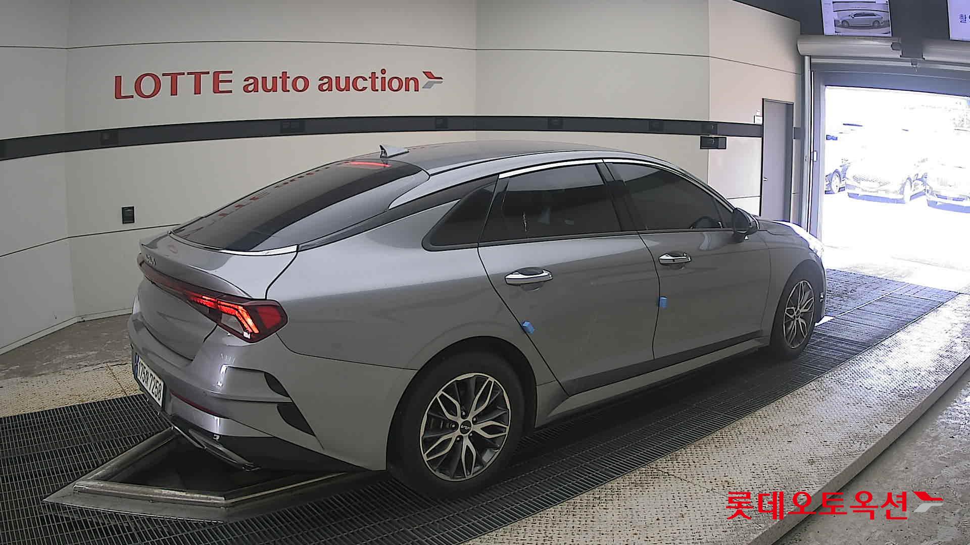 2023 - kia k5