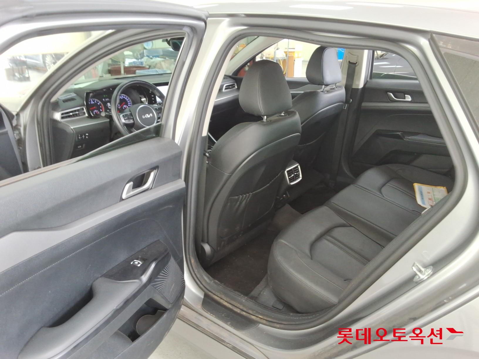2023 - kia k5