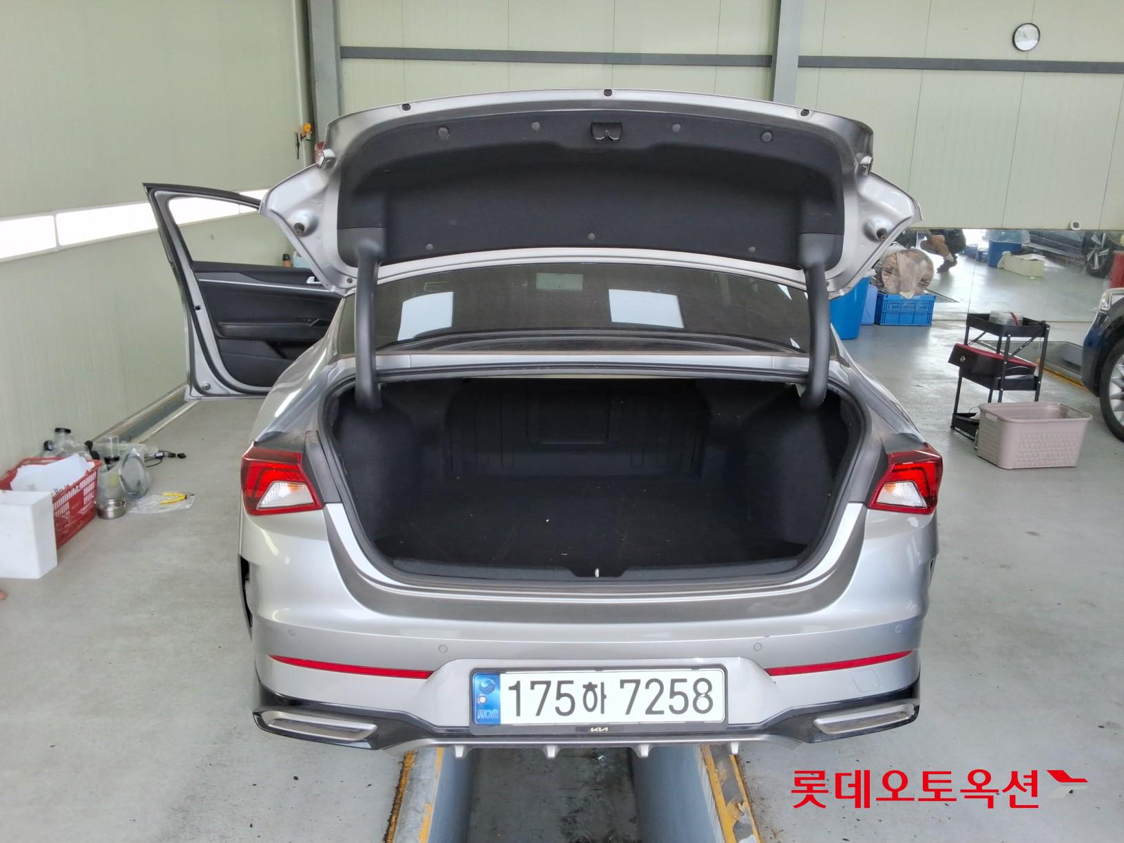 2023 - kia k5