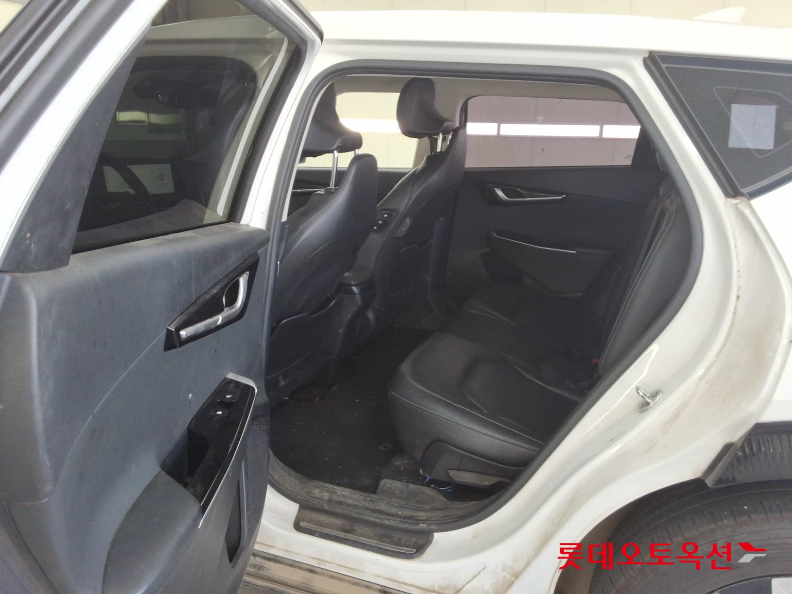 كيا Ev6 2022 — صورة 37