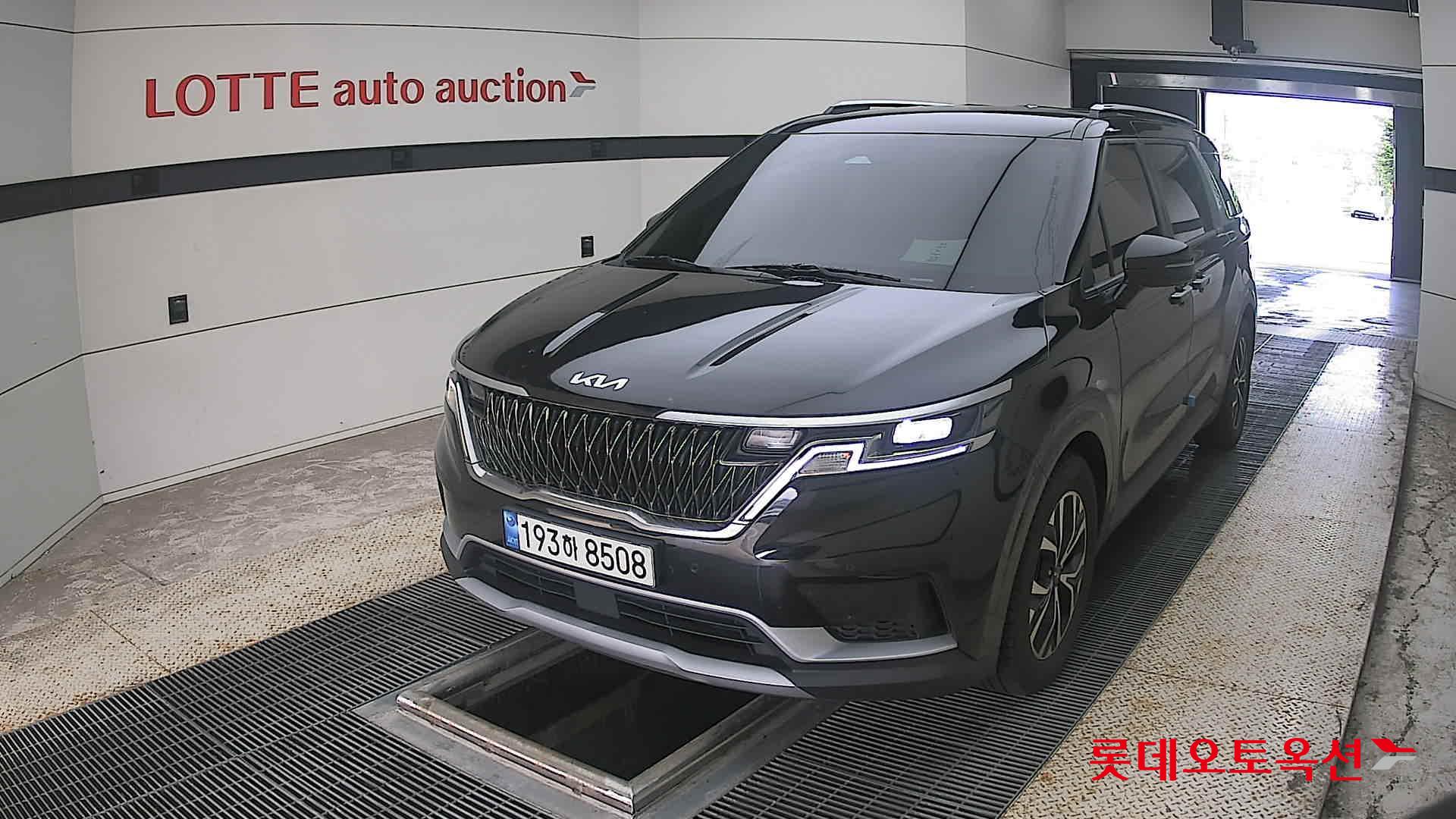 2022 - kia carnival