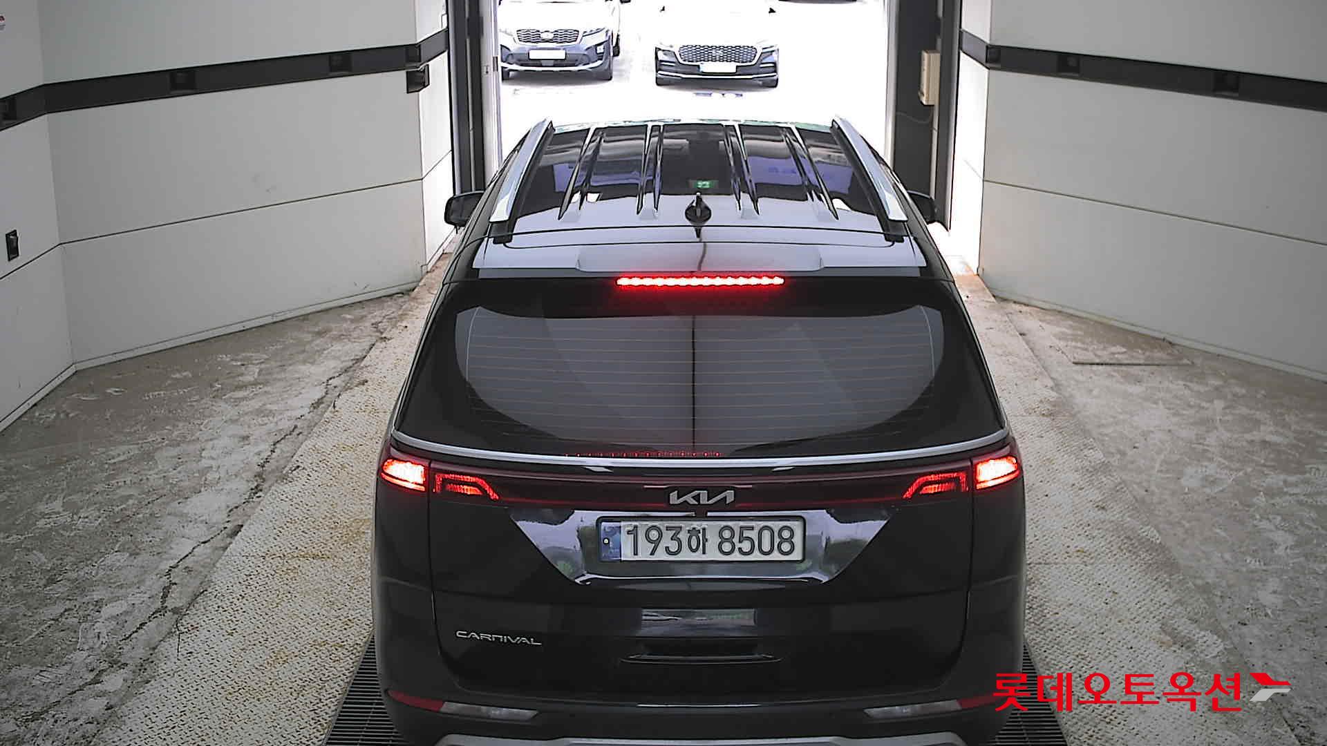 2022 - kia carnival