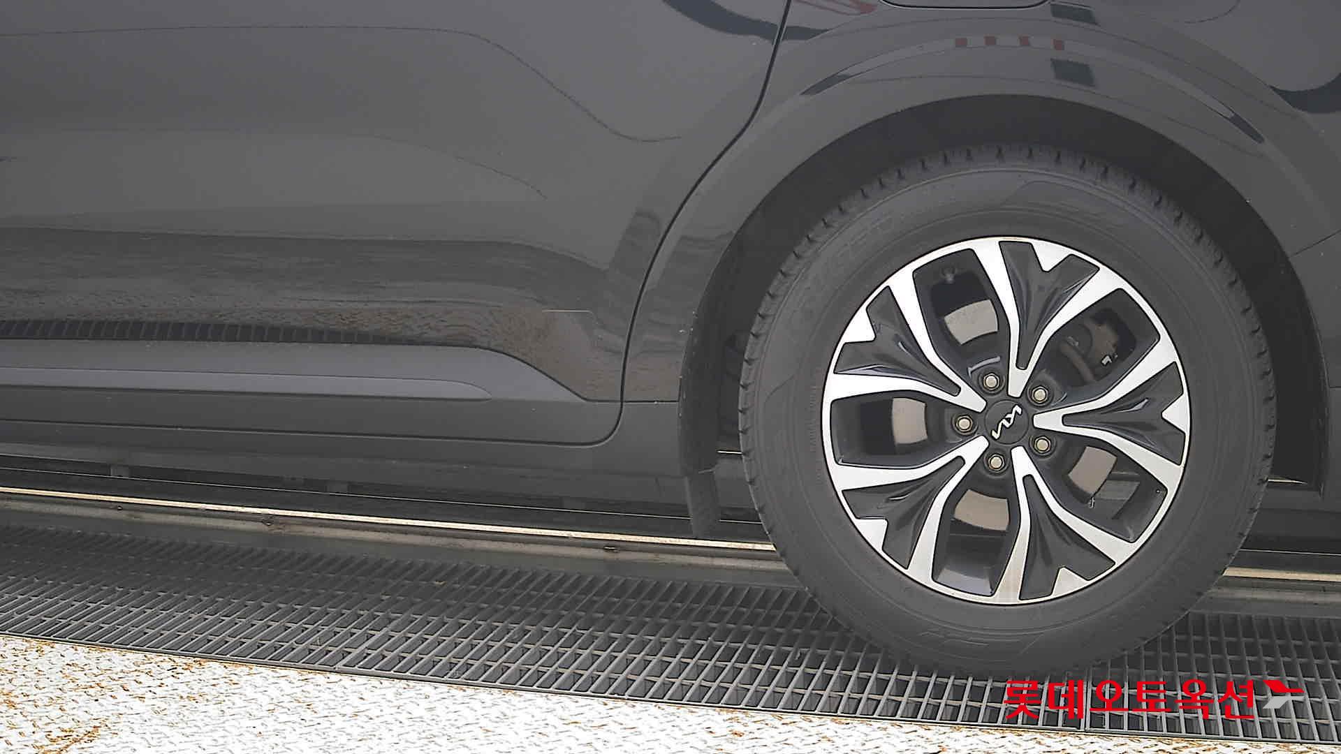 2022 - kia carnival