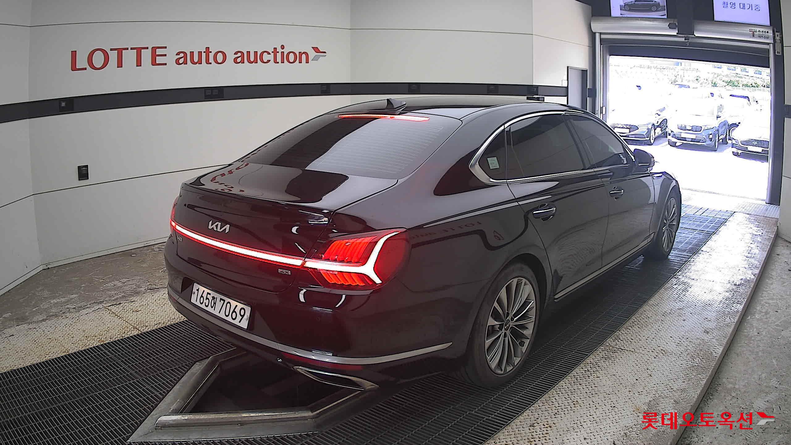 2022 - kia k9
