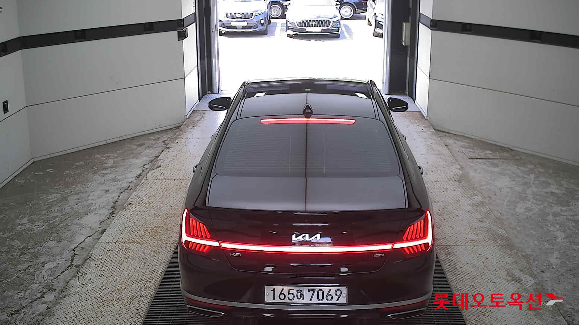 2022 - kia k9