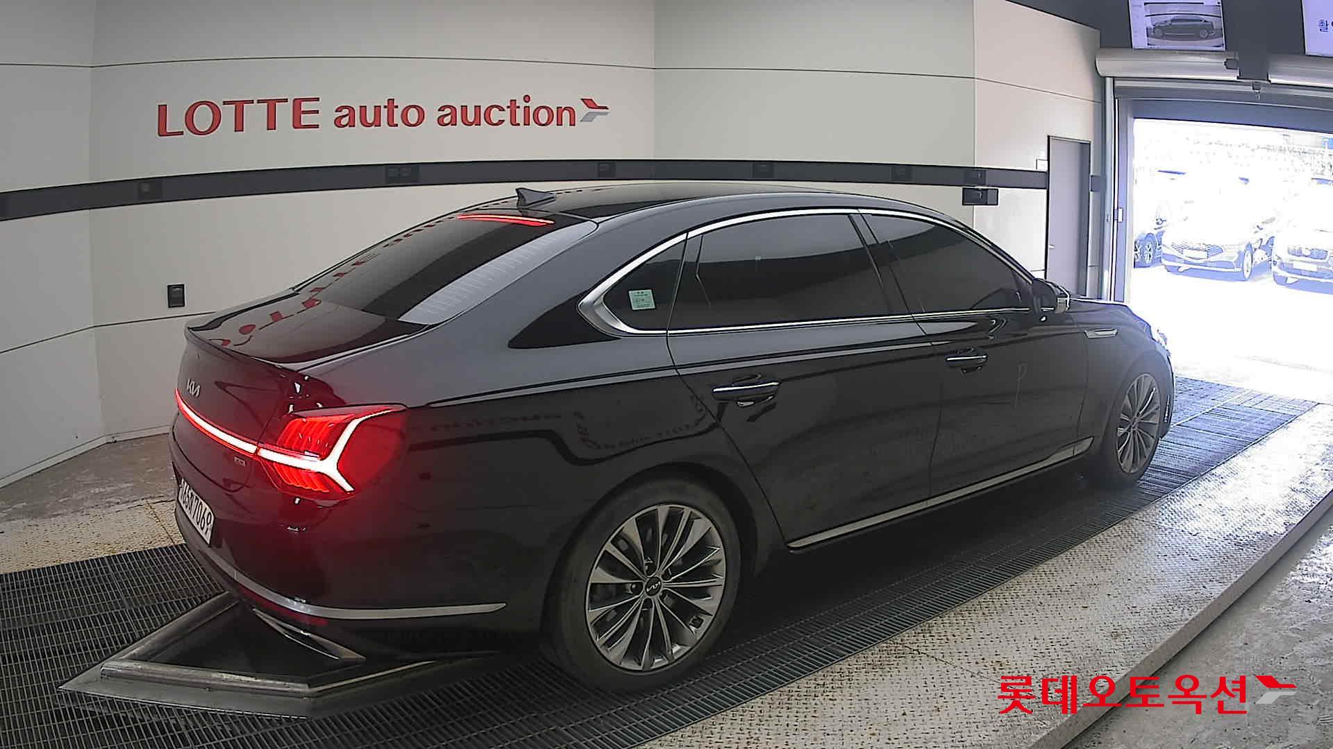 2022 - kia k9