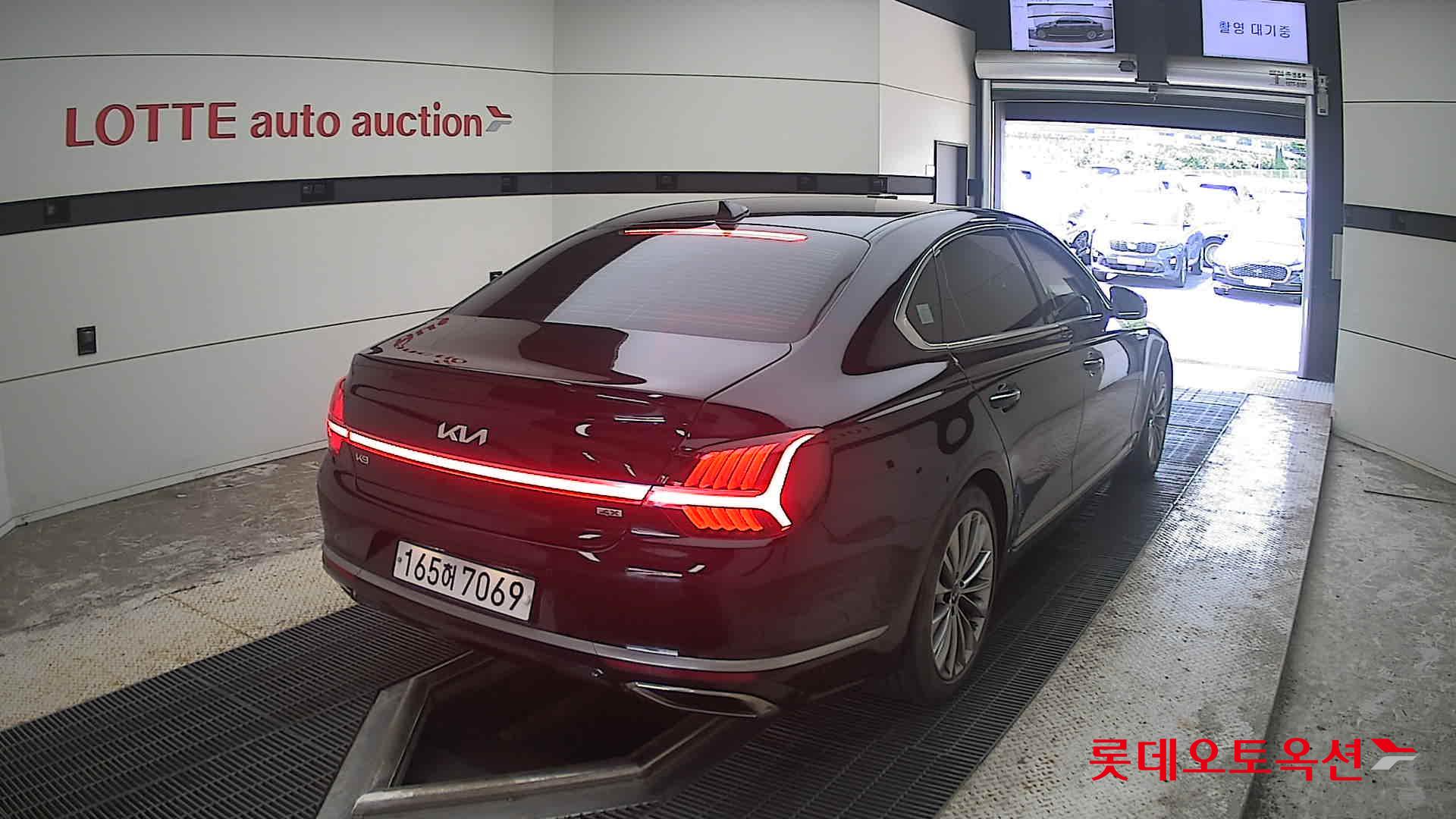 2022 - kia k9