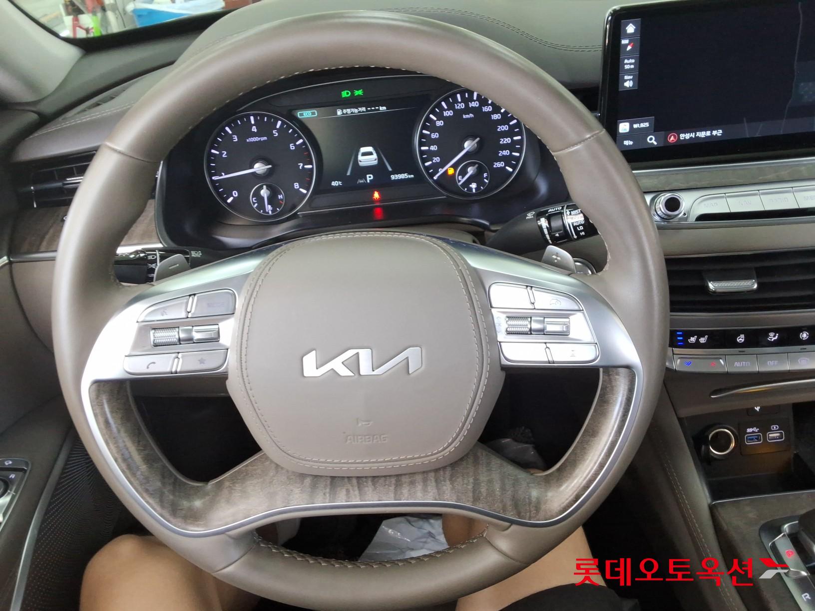 2022 - kia k9