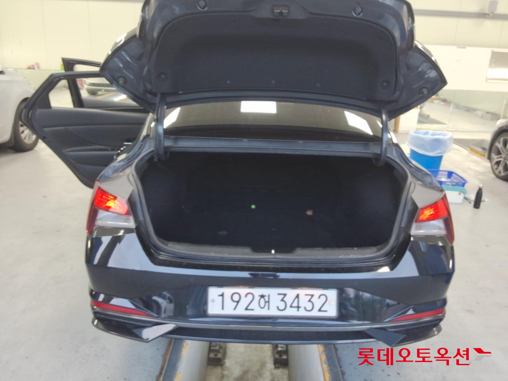 2023 - hyundai avante