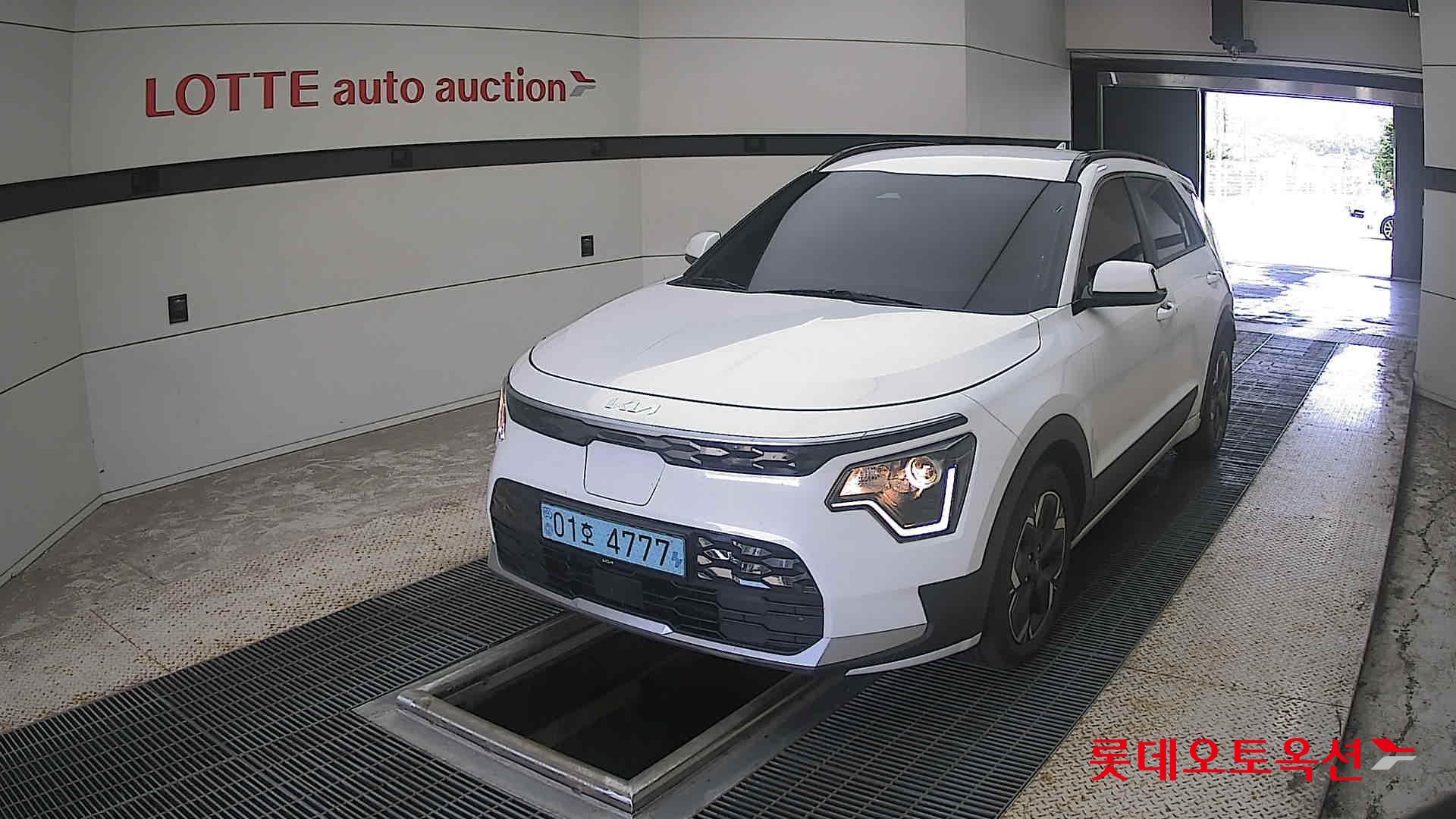 2023 - kia niro