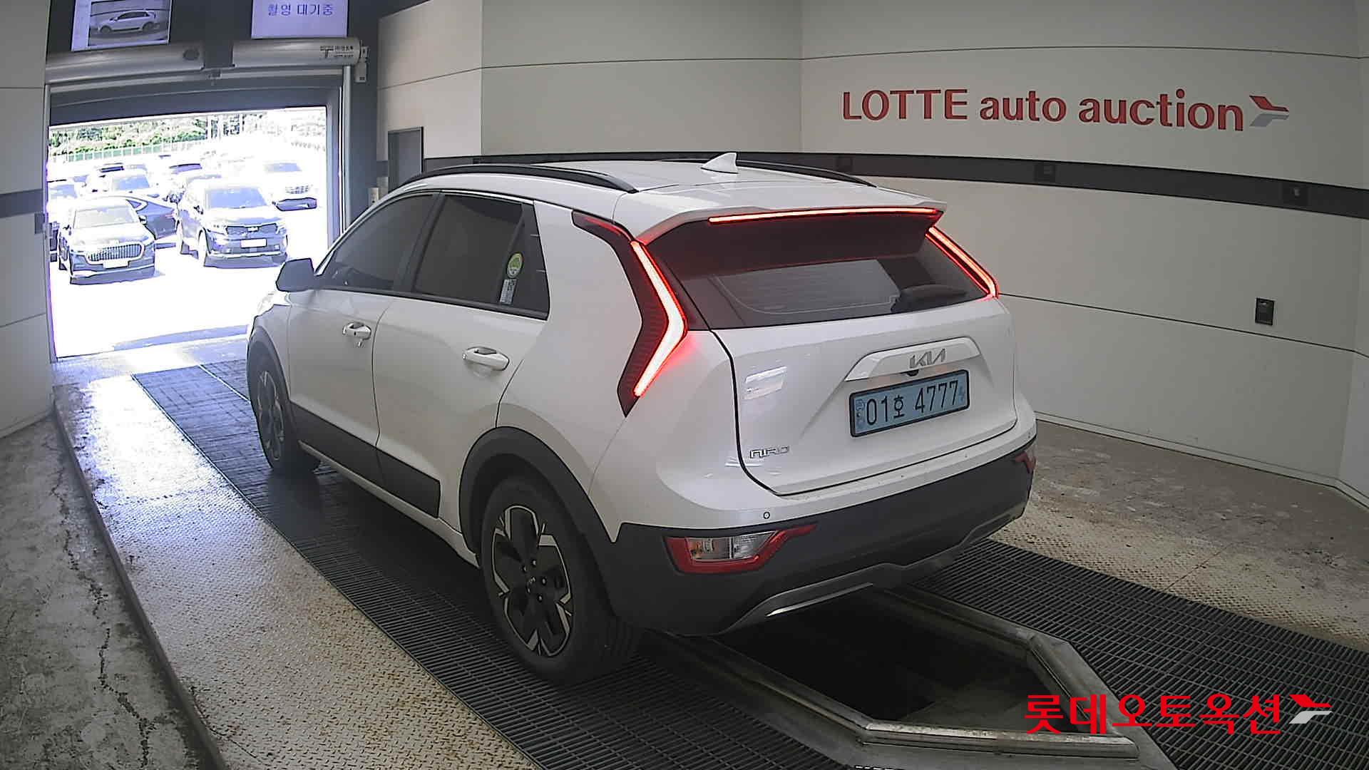 2023 - kia niro