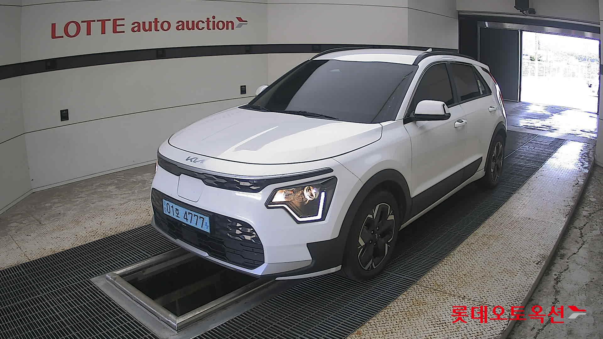 2023 - kia niro