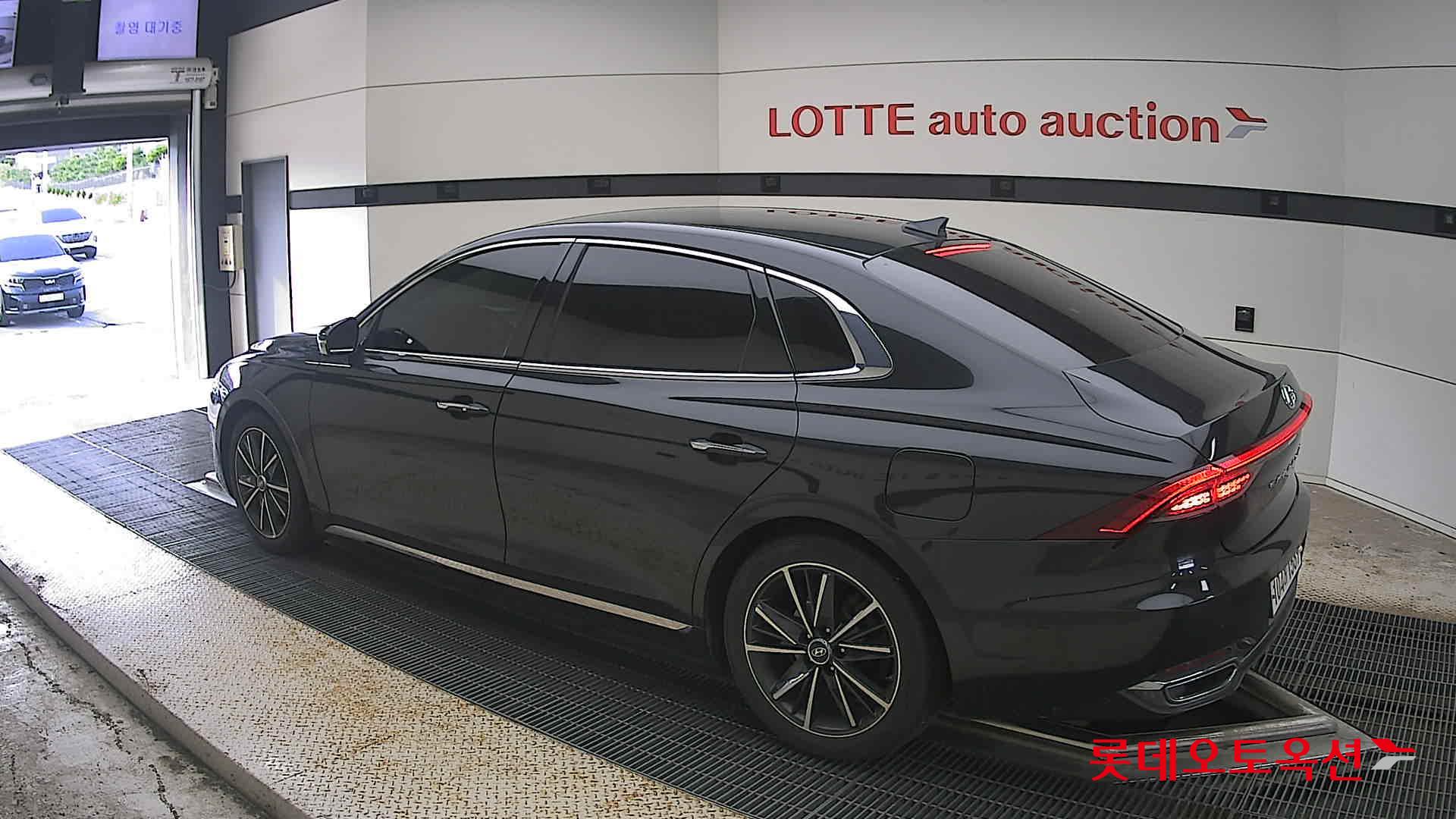 2020 - hyundai grandeur
