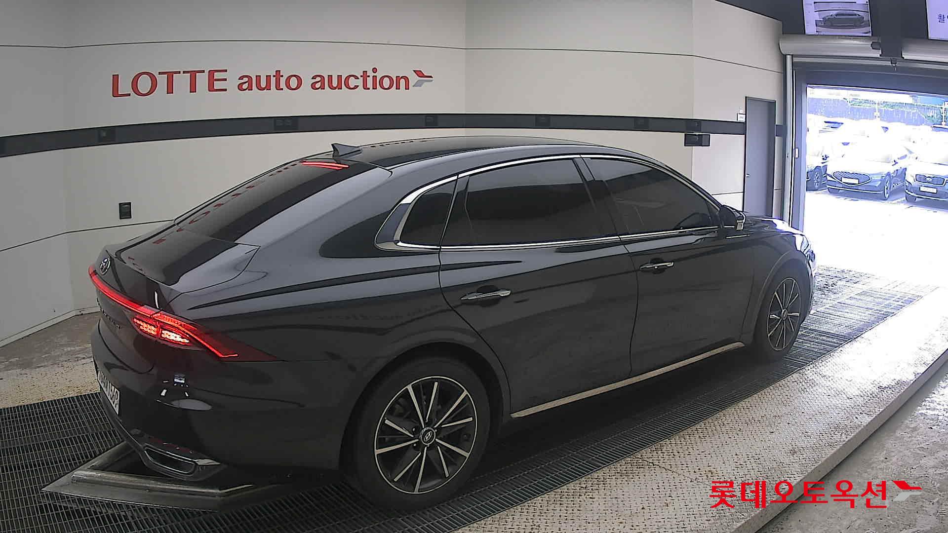 2020 - hyundai grandeur