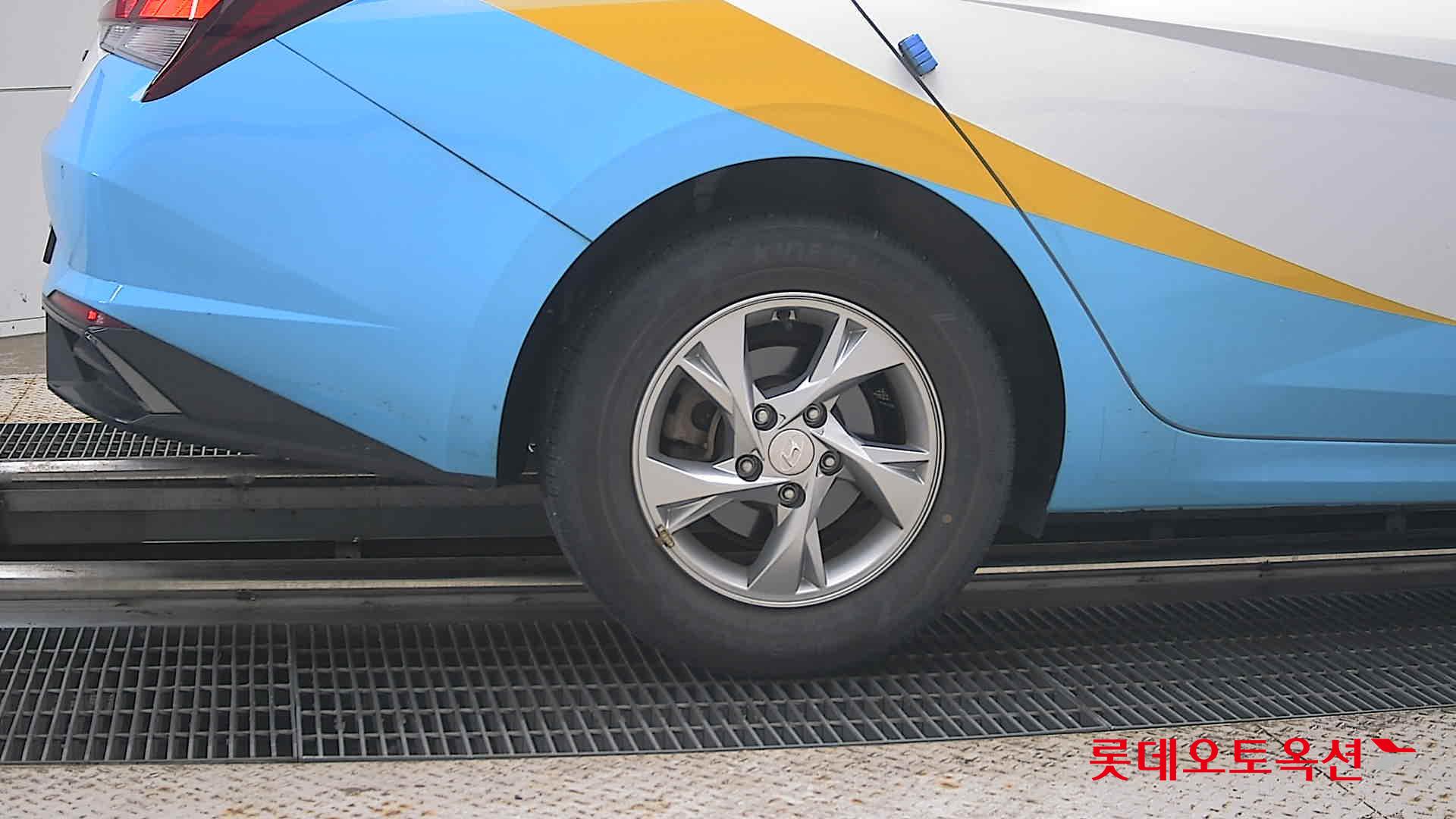 2021 - hyundai avante