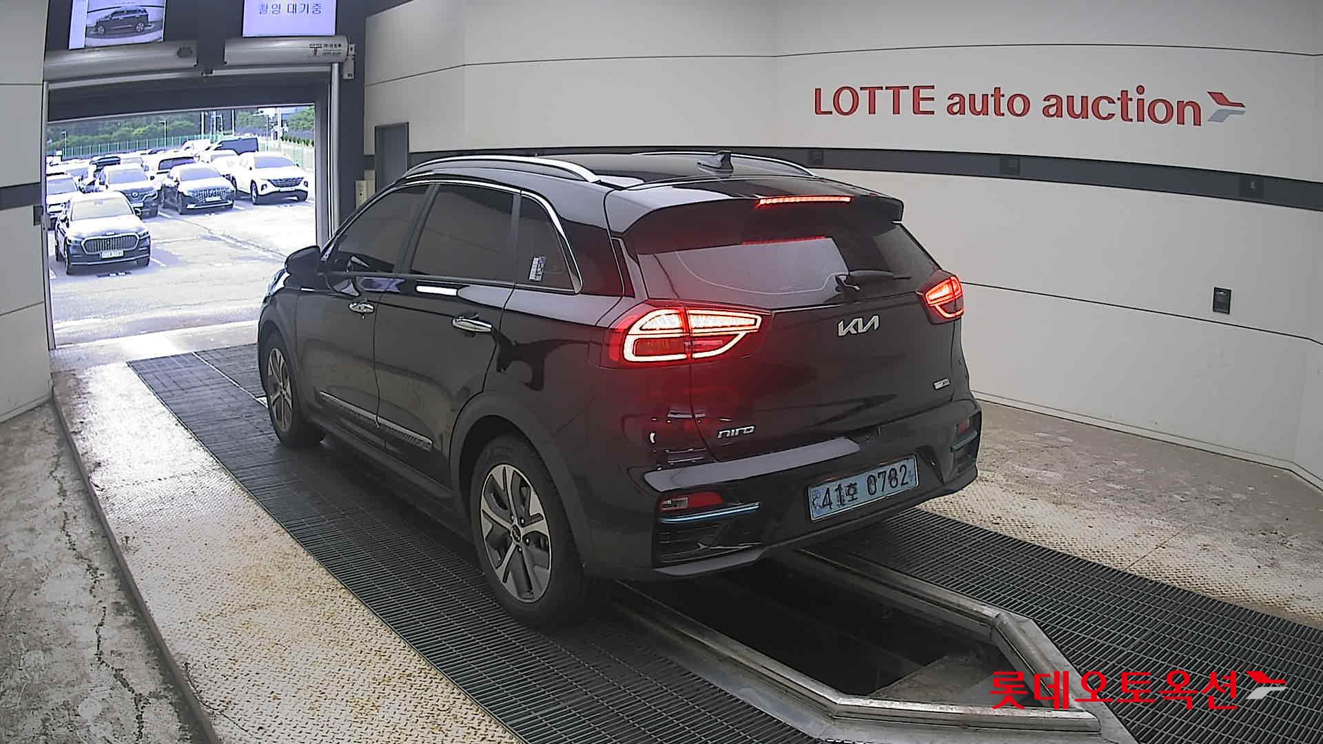 2022 - kia niro