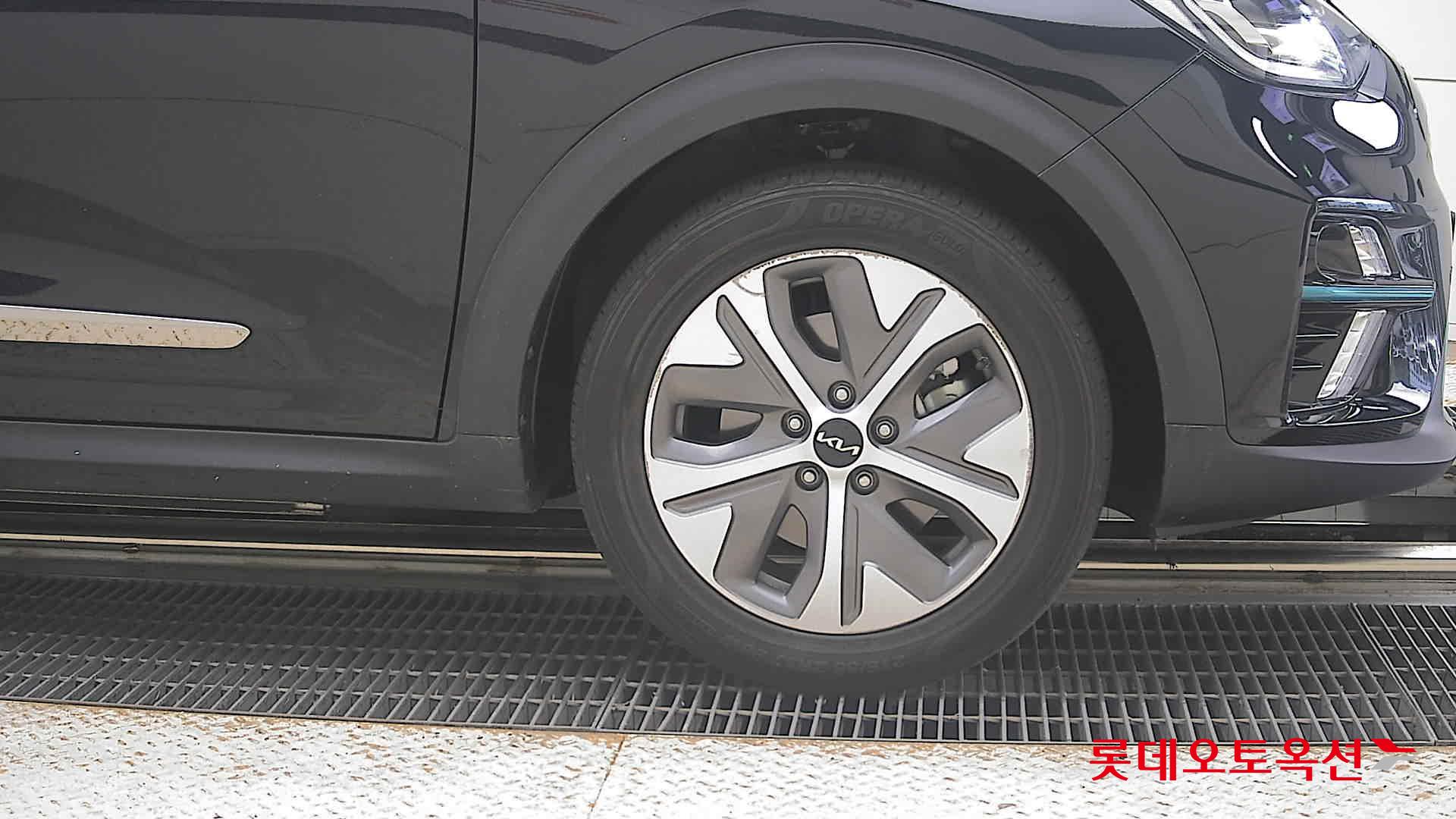 2022 - kia niro