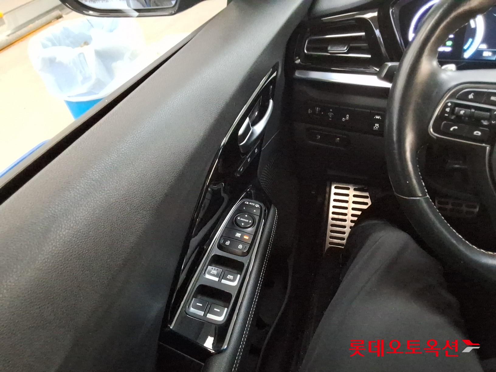 2022 - kia niro