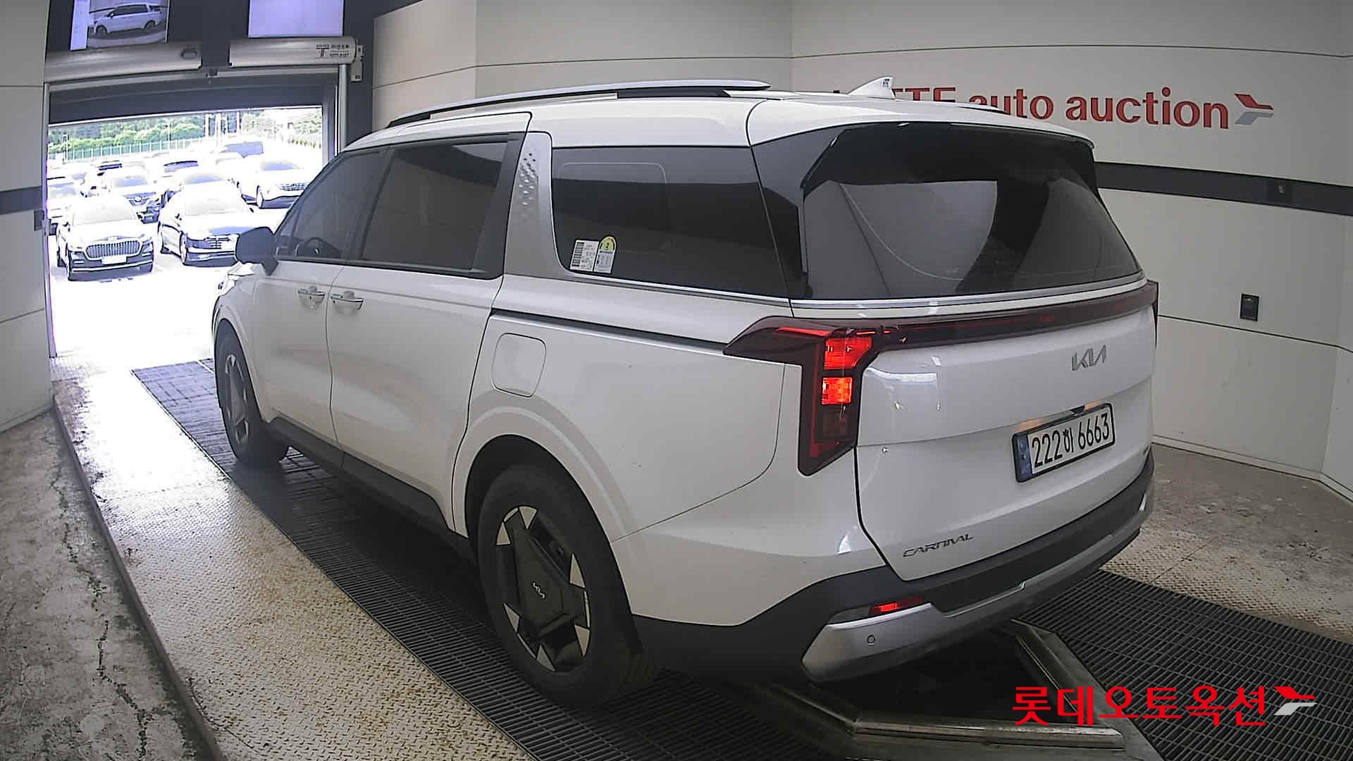 2024 - kia carnival