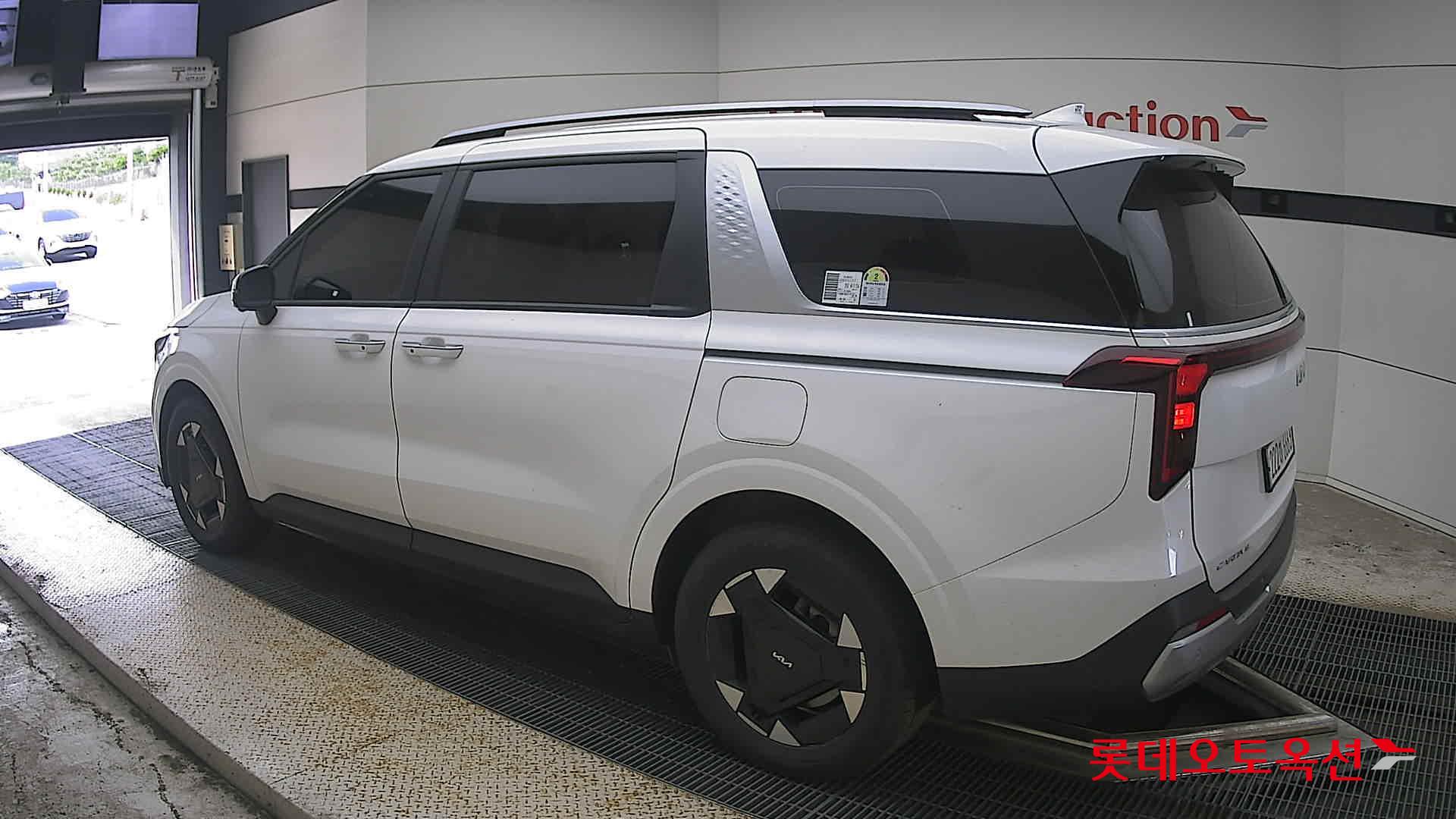 2024 - kia carnival