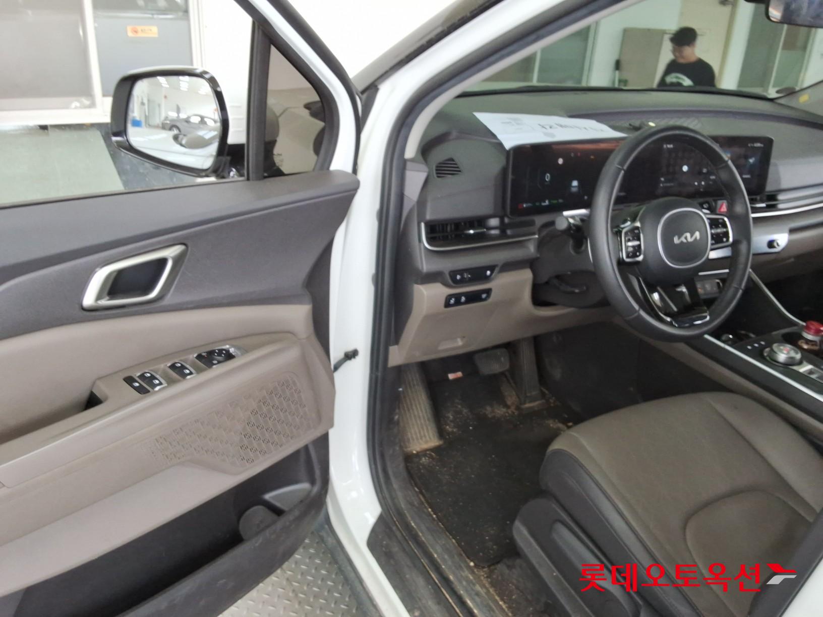 2024 - kia carnival