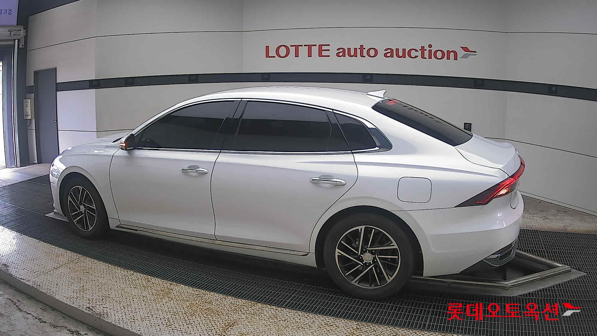 2021 - hyundai grandeur