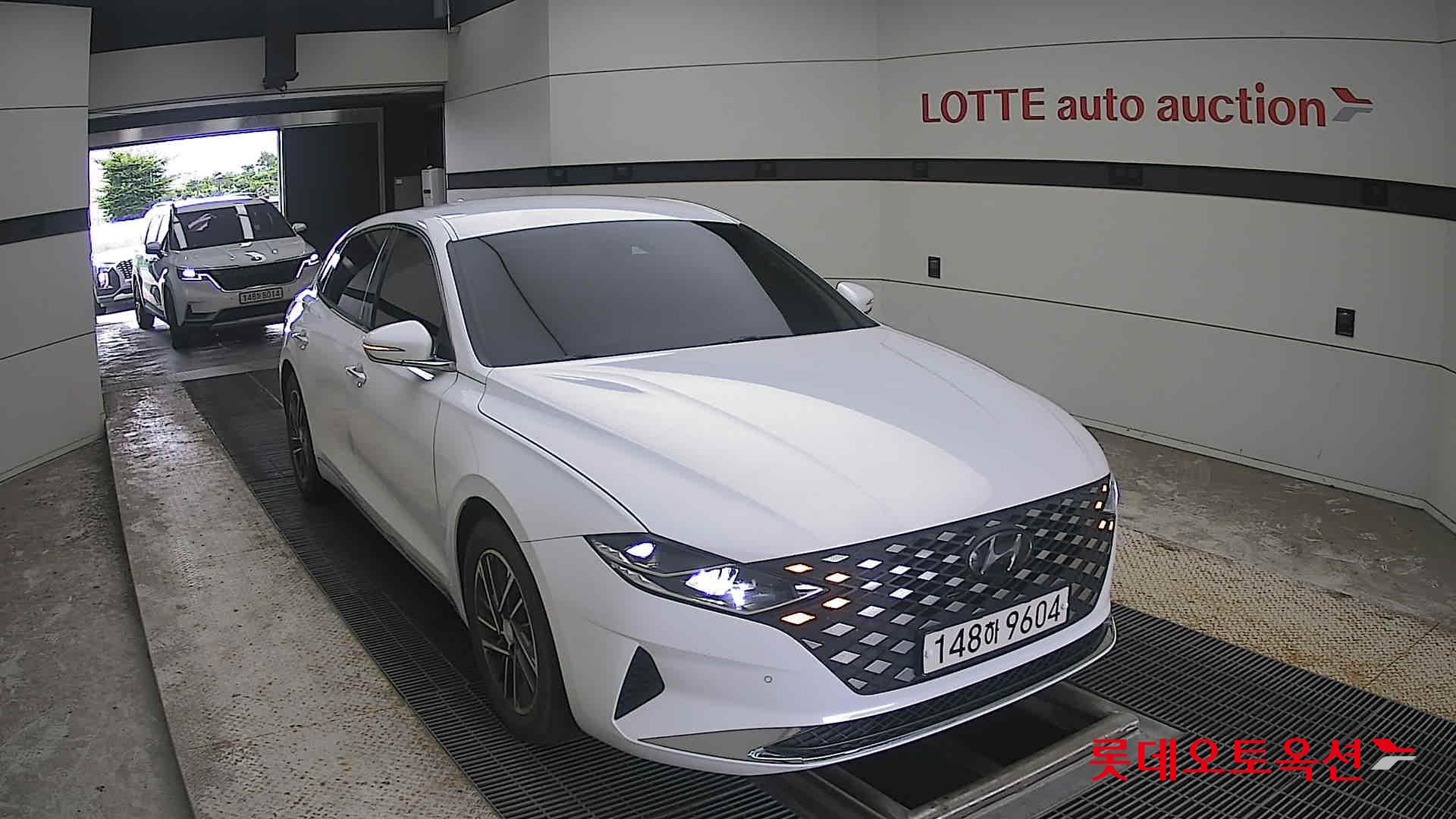 2021 - hyundai grandeur
